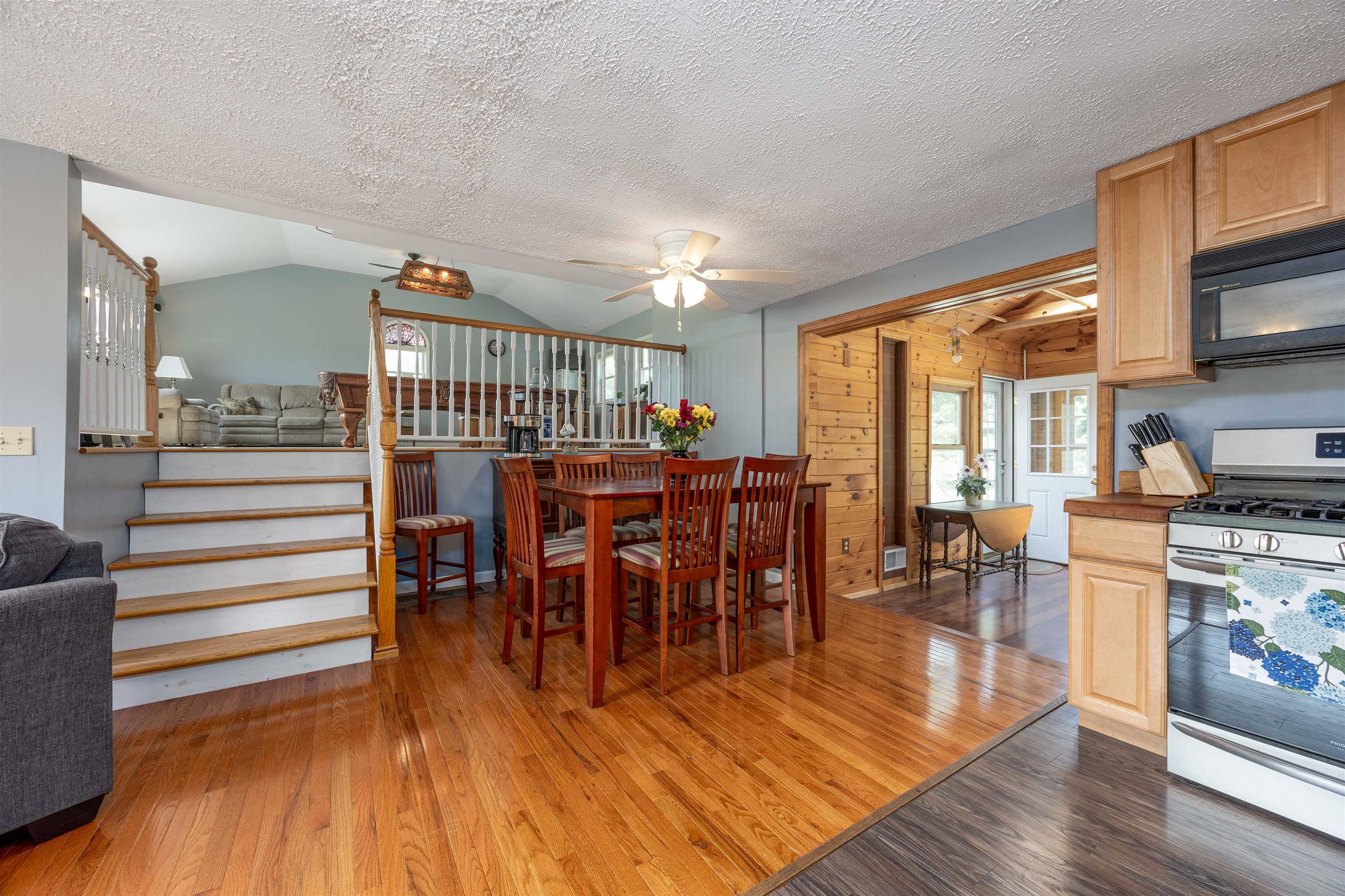 Litchfield, New Hampshire 03052, United States, 3 Bedrooms Bedrooms, ,2 BathroomsBathrooms,Residential,Active,188052