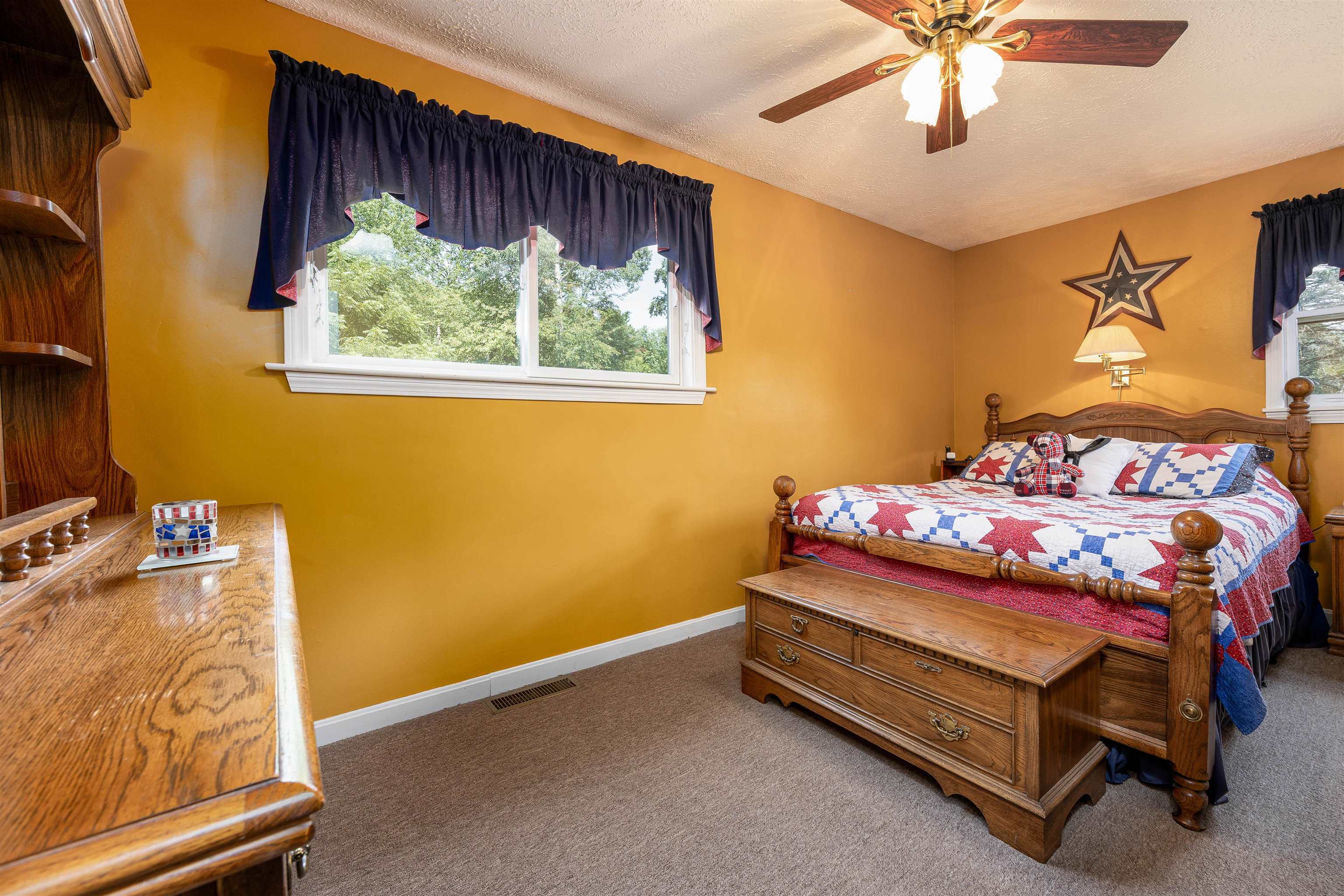 Litchfield, New Hampshire 03052, United States, 3 Bedrooms Bedrooms, ,2 BathroomsBathrooms,Residential,Active,188052