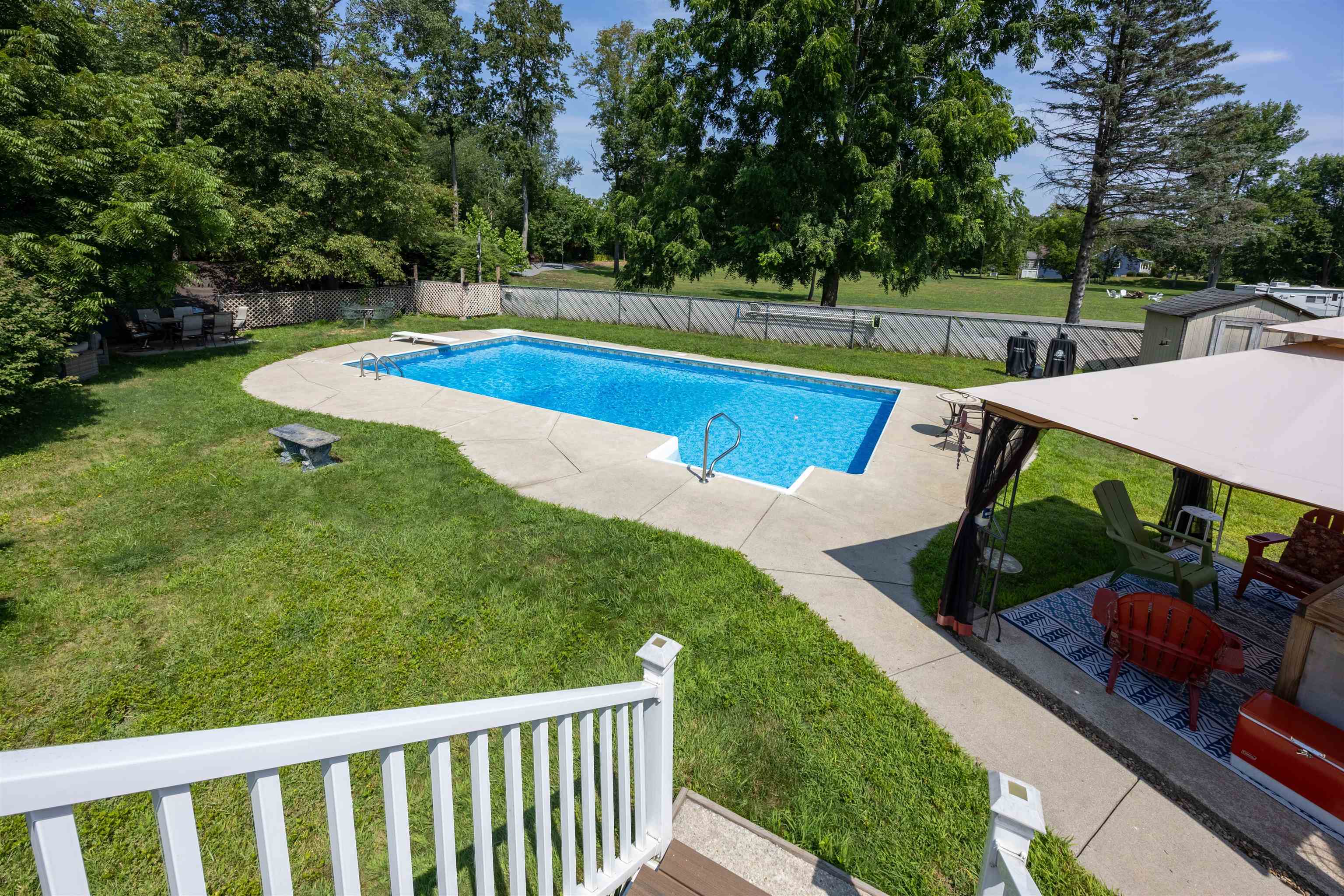 Litchfield, New Hampshire 03052, United States, 3 Bedrooms Bedrooms, ,2 BathroomsBathrooms,Residential,Active,188052