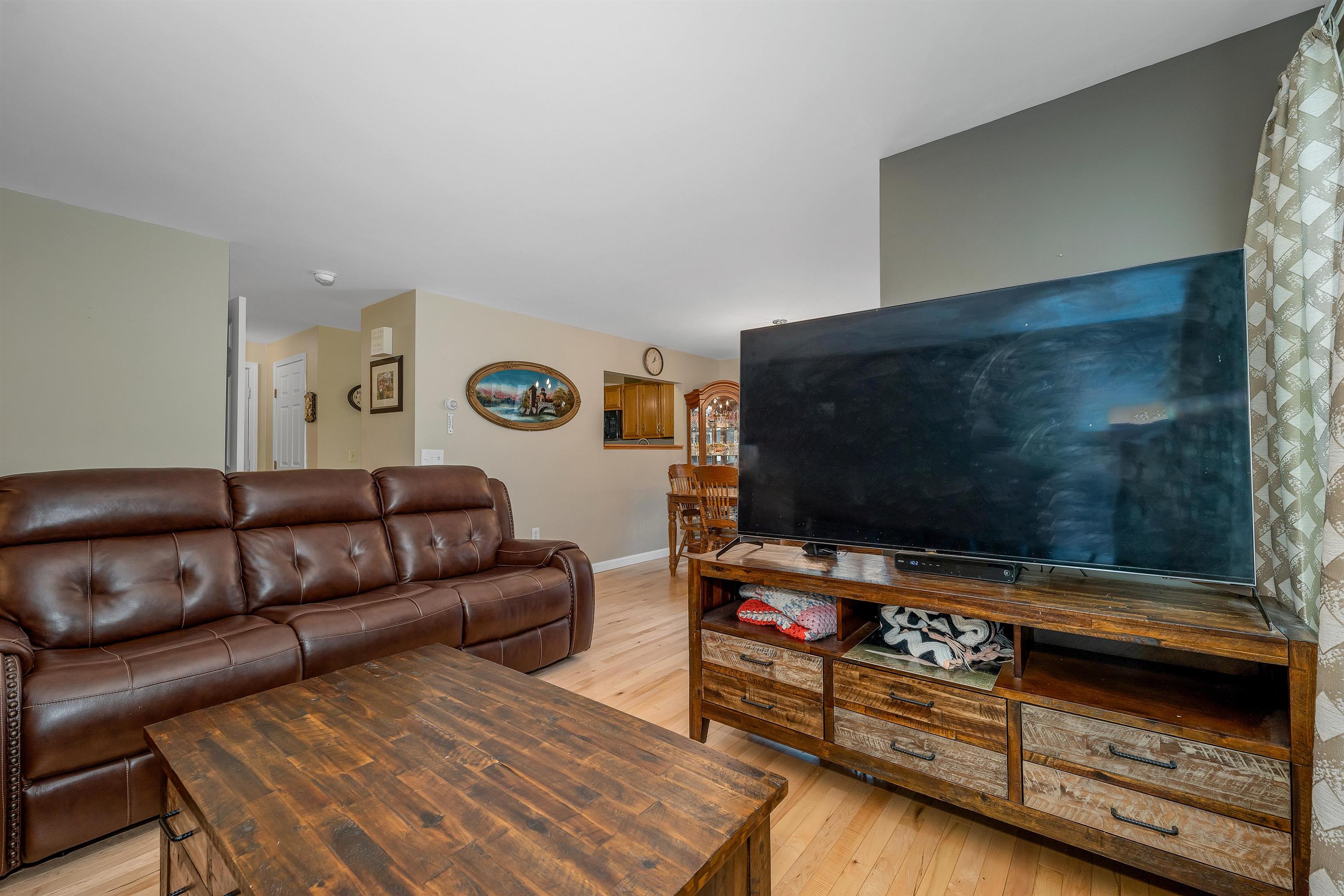 Concord, New Hampshire 03301, United States, 2 Bedrooms Bedrooms, ,2 BathroomsBathrooms,Residential,Pending,151287