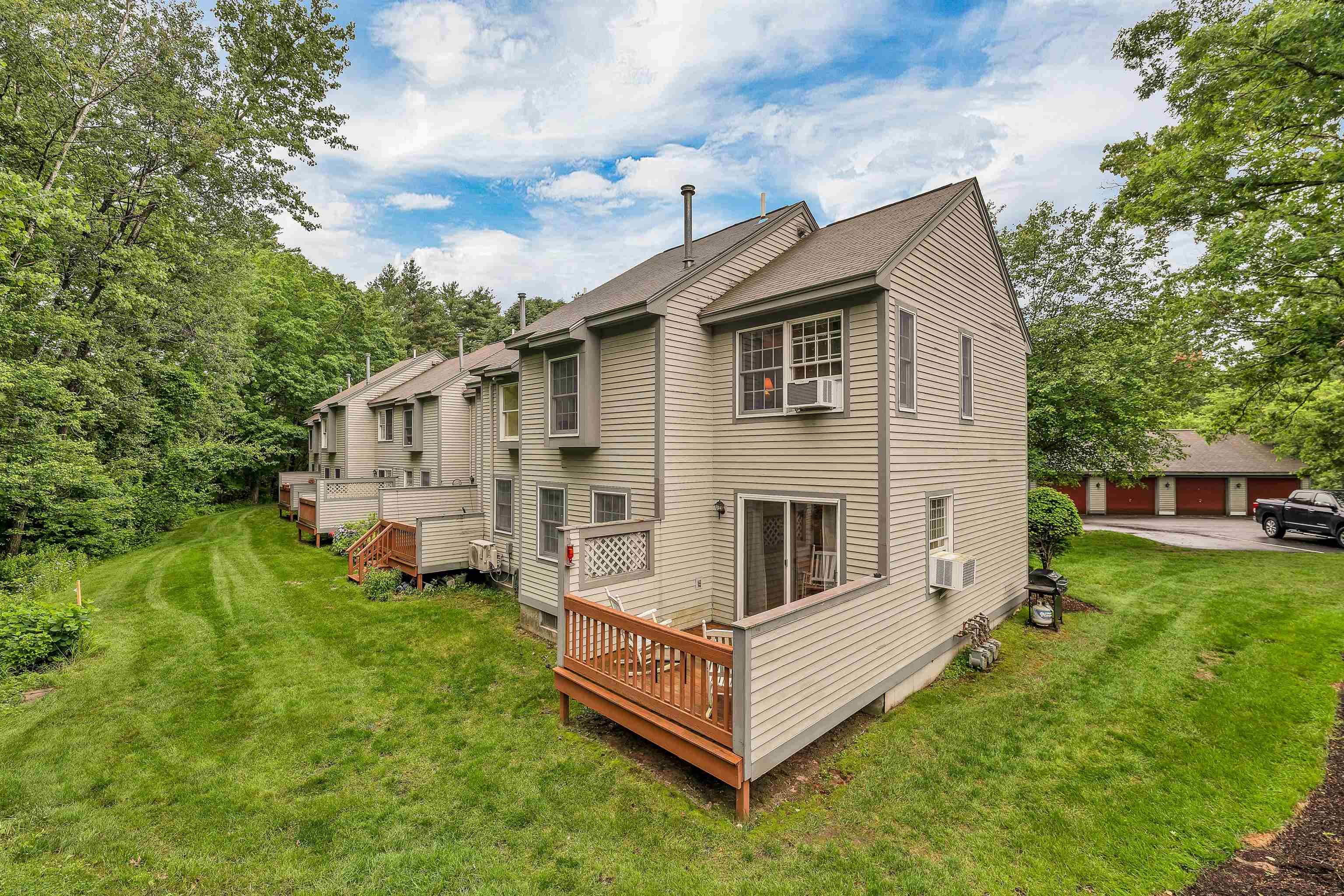 Concord, New Hampshire 03301, United States, 2 Bedrooms Bedrooms, ,2 BathroomsBathrooms,Residential,Pending,151287