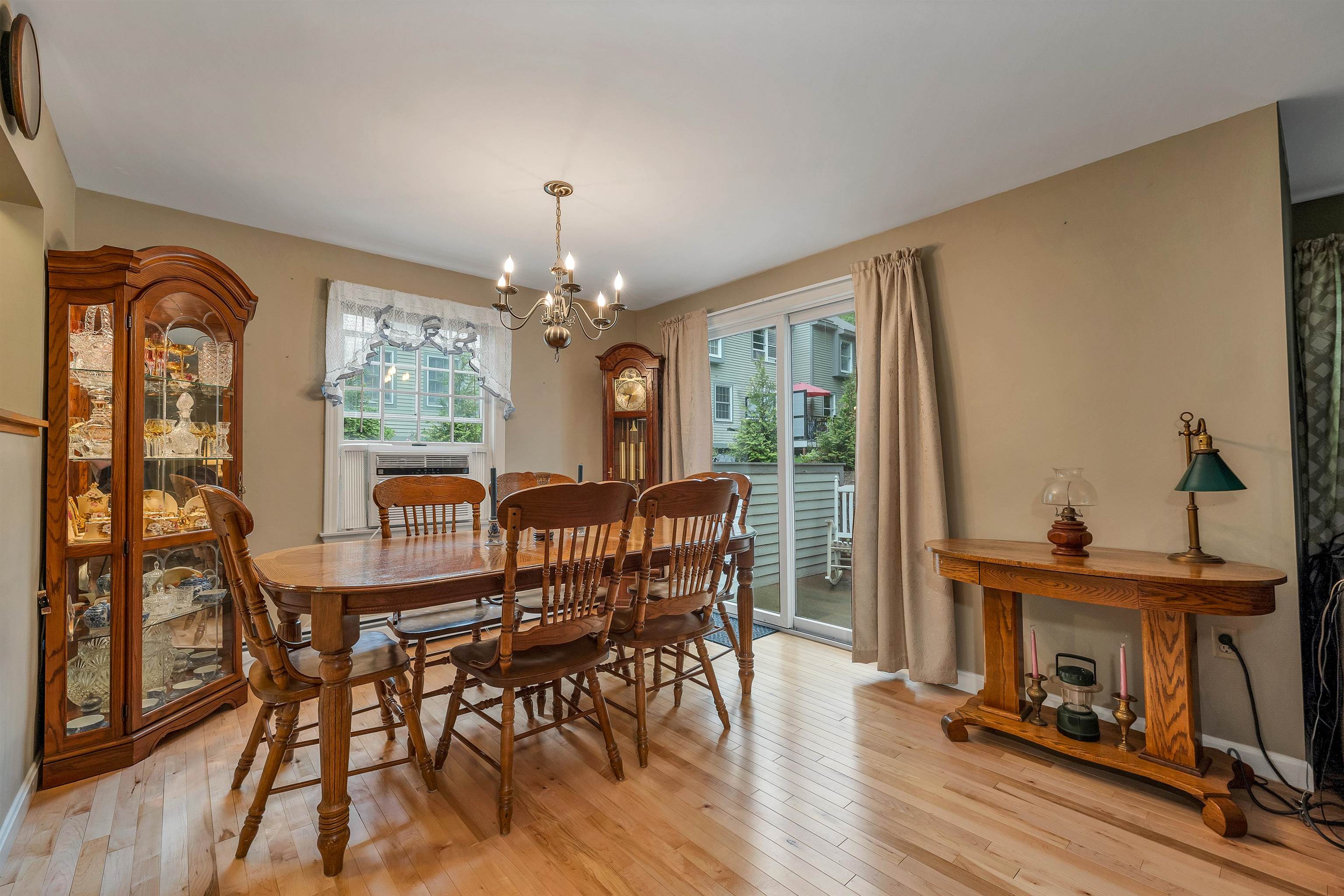 Concord, New Hampshire 03301, United States, 2 Bedrooms Bedrooms, ,2 BathroomsBathrooms,Residential,Pending,151287