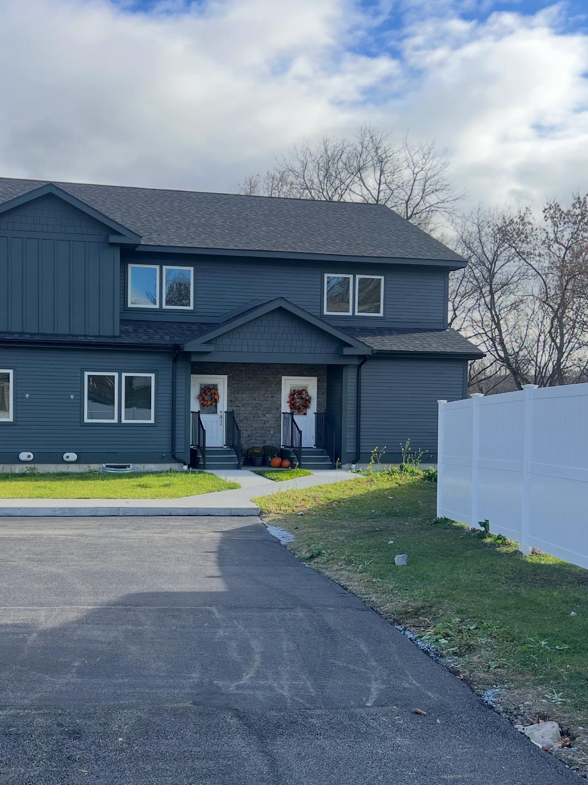 Vergennes, Vermont 05491, United States, 3 Bedrooms Bedrooms, ,2 BathroomsBathrooms,Residential,Active,44870