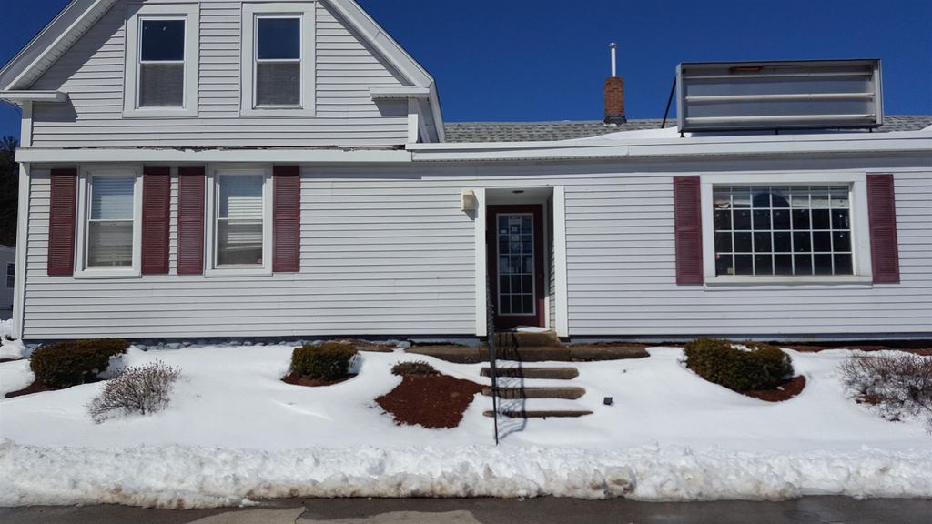 Photo of 216 Central Street #A, Hudson, NH 03051 (MLS # 5078996)