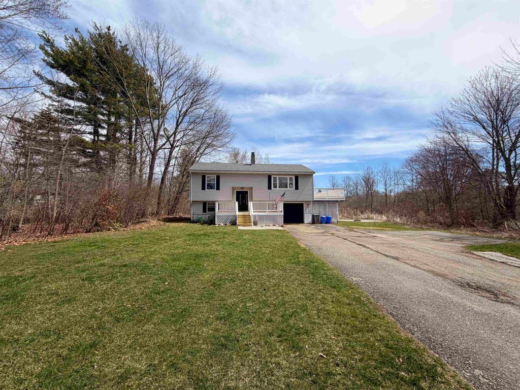 Photo of 26 Ocean Road, Greenland, NH 03840 (MLS # 5084706)