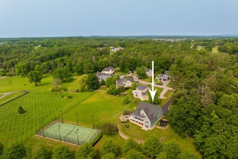 4 WINTERBERRY Drive Dover NH 03820