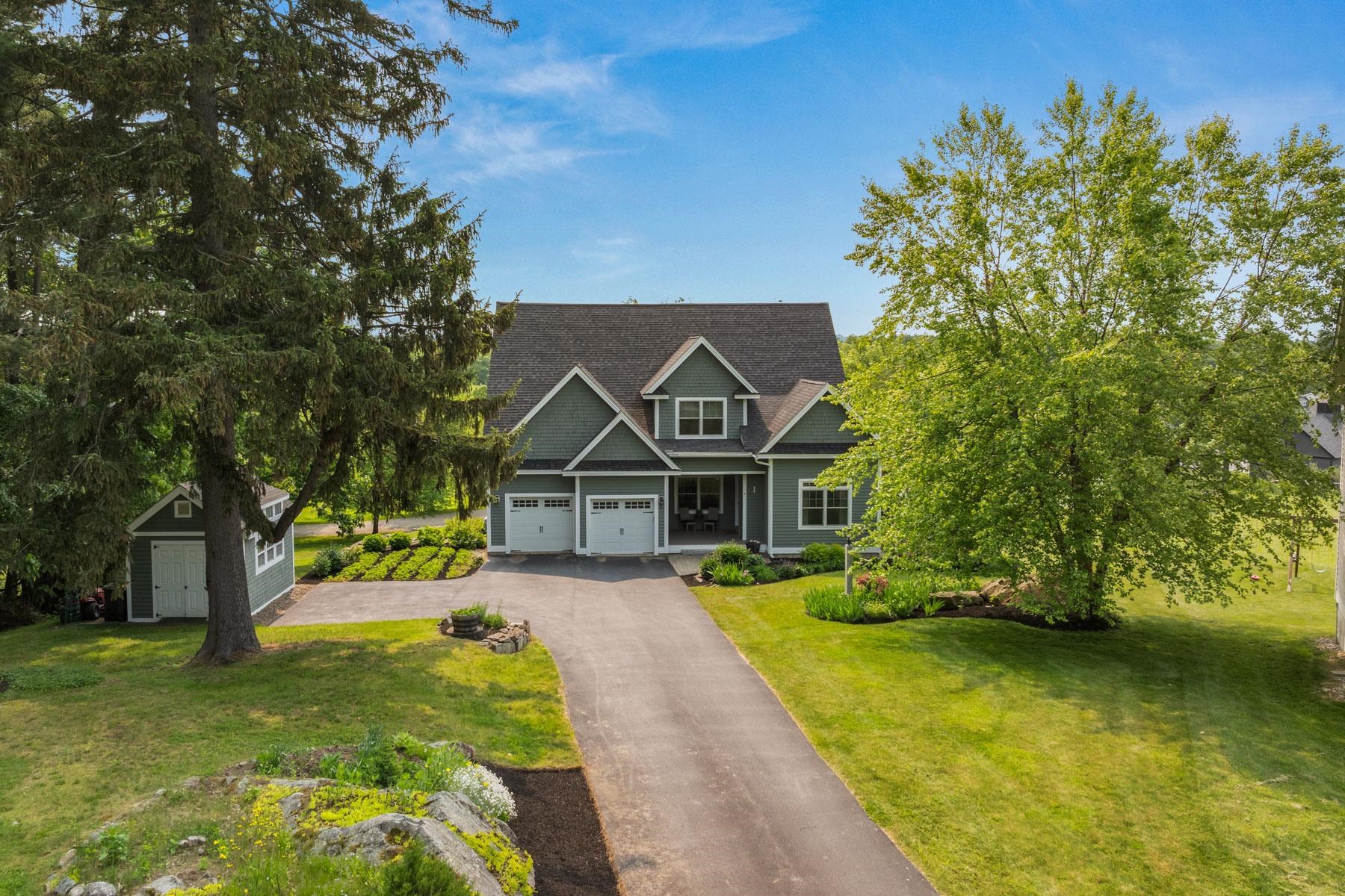 4 WINTERBERRY Drive