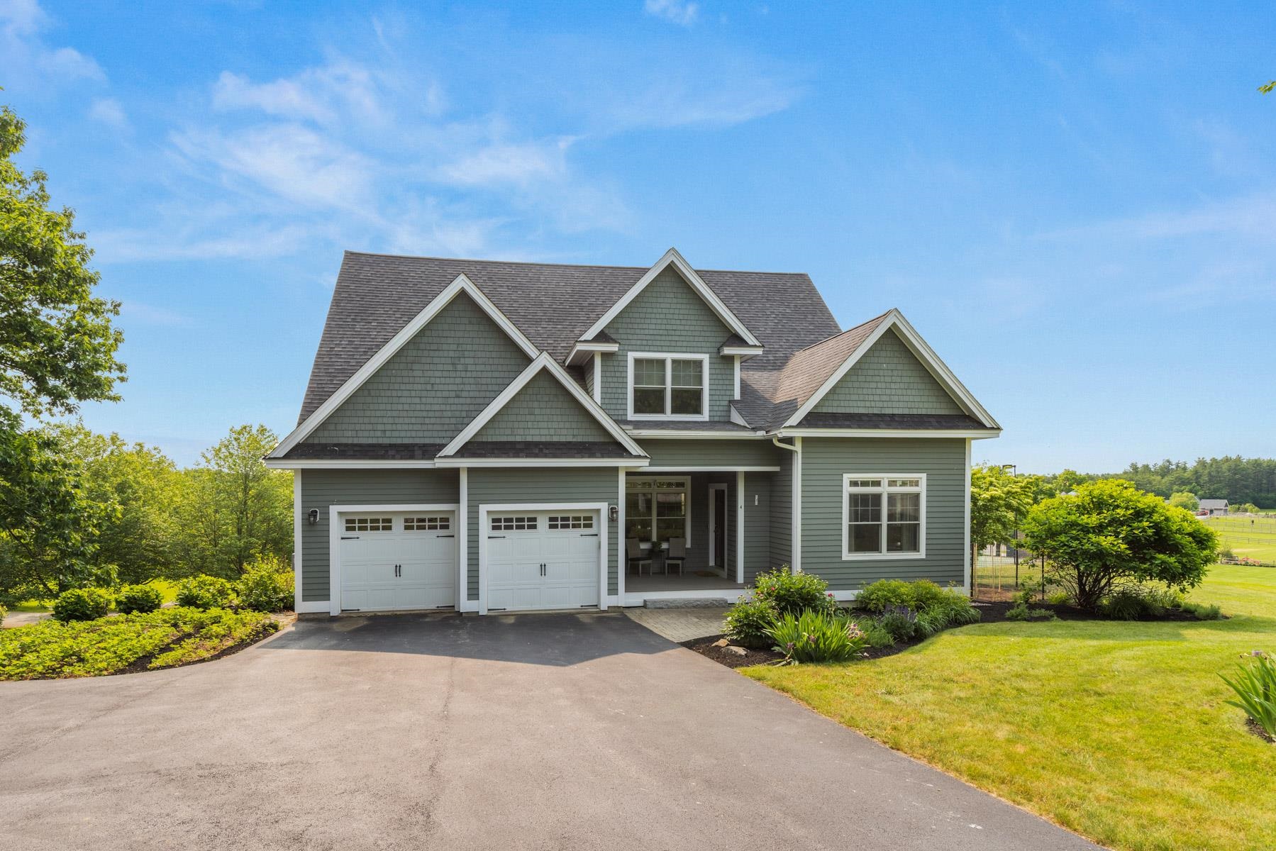4 WINTERBERRY Drive