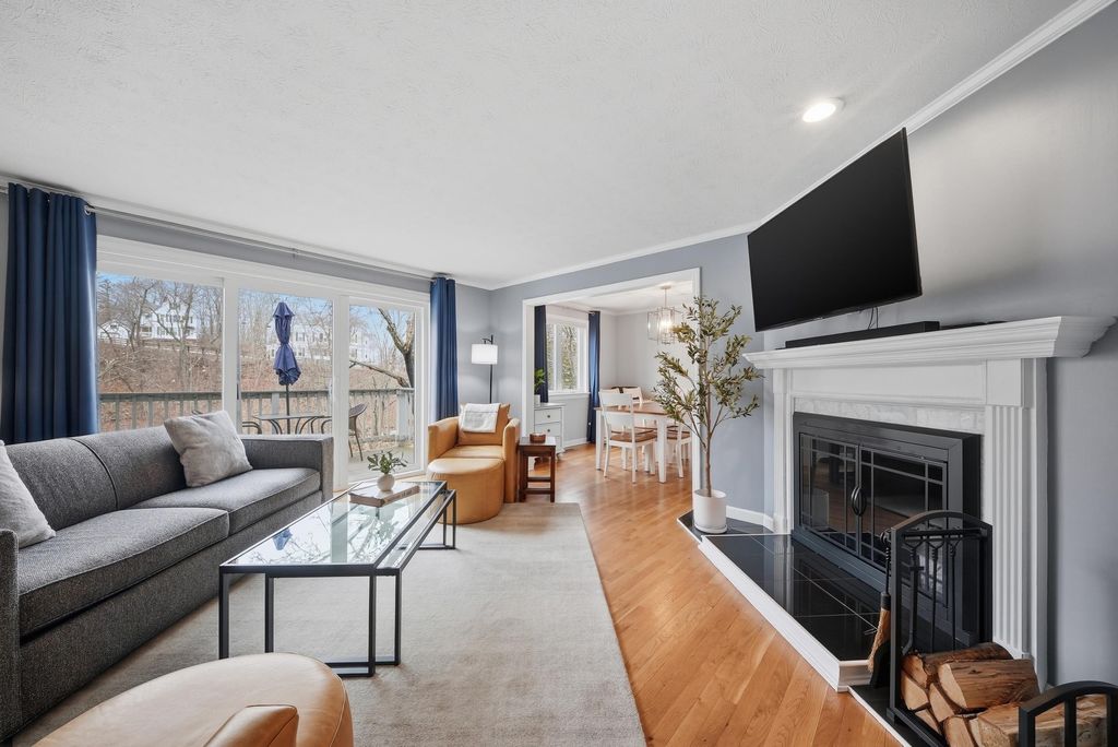 Photo of 4 Mill Falls Road #4, Pembroke, NH 03275 (MLS # 5083808)