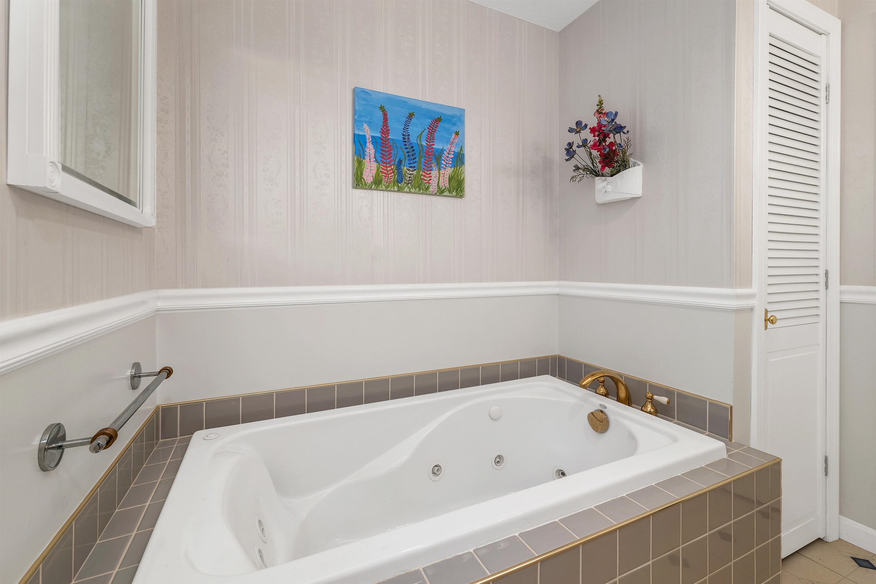 Pittsfield, New Hampshire 03263, United States, 3 Bedrooms Bedrooms, ,2 BathroomsBathrooms,Residential,Active,167189