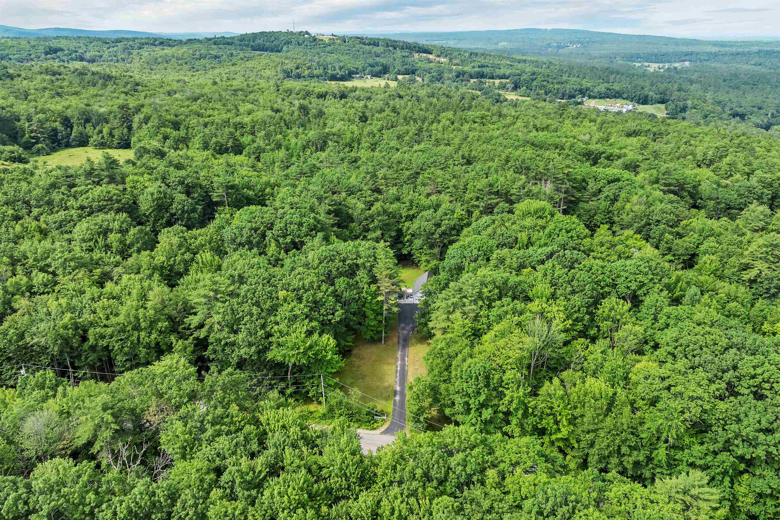 Pittsfield, New Hampshire 03263, United States, 3 Bedrooms Bedrooms, ,2 BathroomsBathrooms,Residential,Active,167189