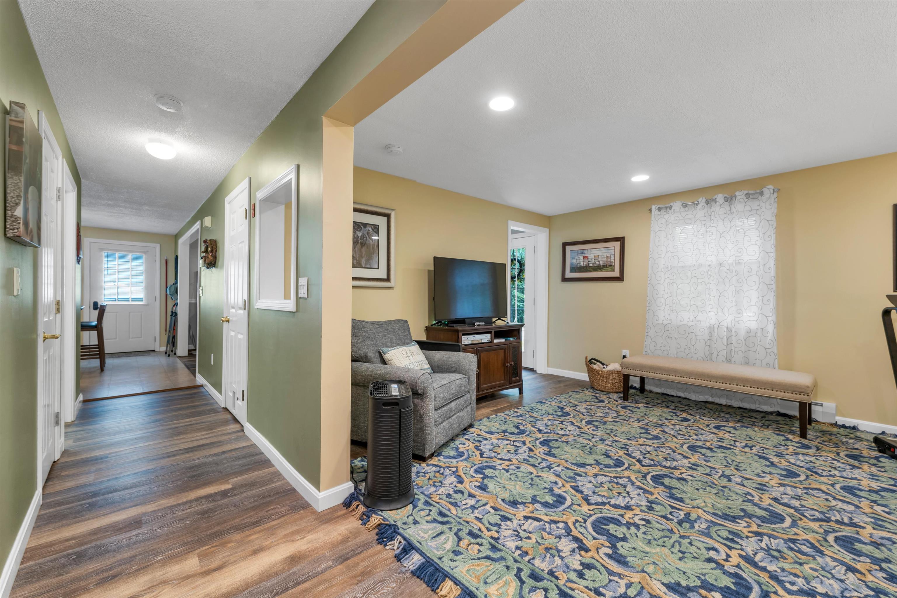 Pittsfield, New Hampshire 03263, United States, 3 Bedrooms Bedrooms, ,2 BathroomsBathrooms,Residential,Active,167189