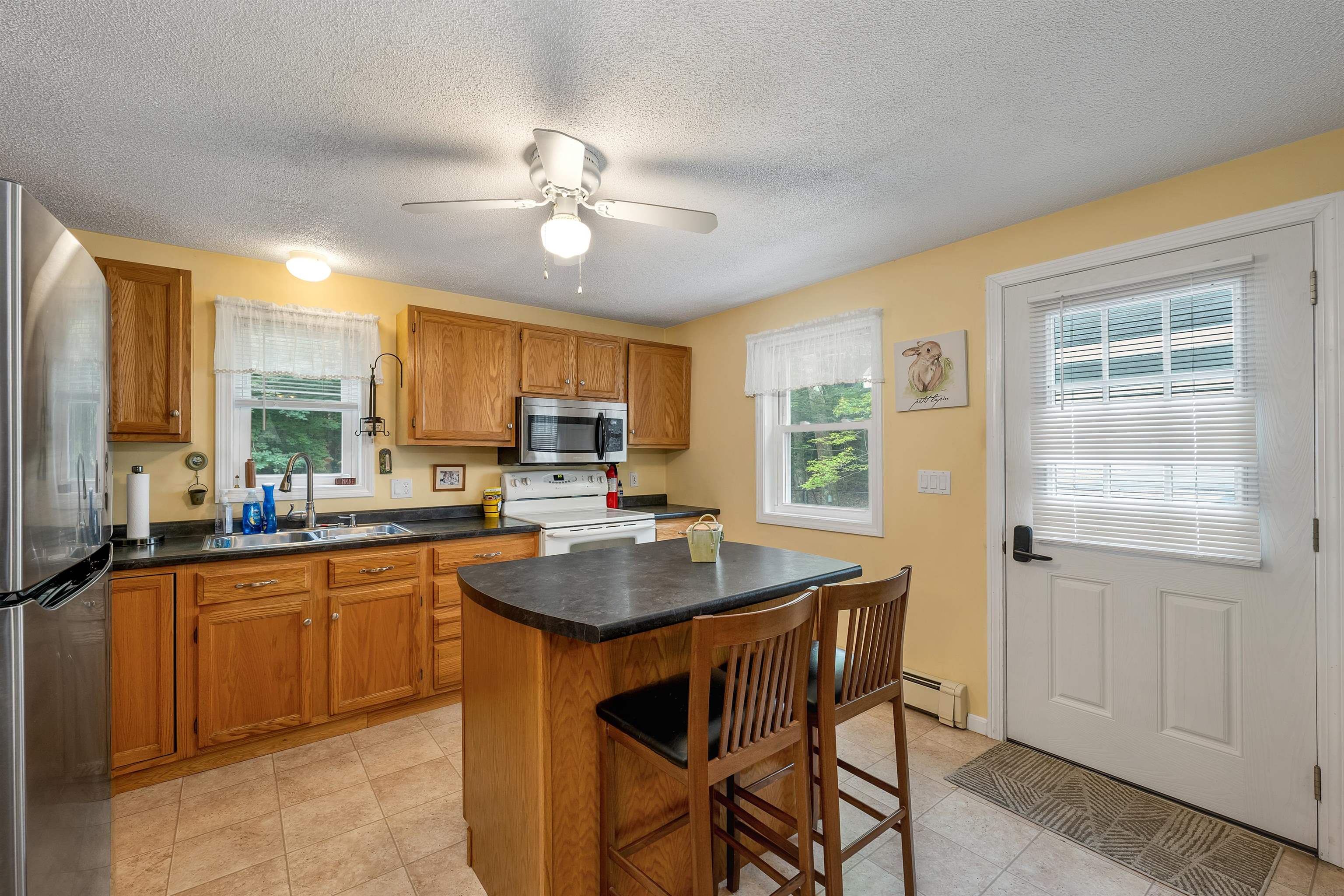 Pittsfield, New Hampshire 03263, United States, 3 Bedrooms Bedrooms, ,2 BathroomsBathrooms,Residential,Active,167189