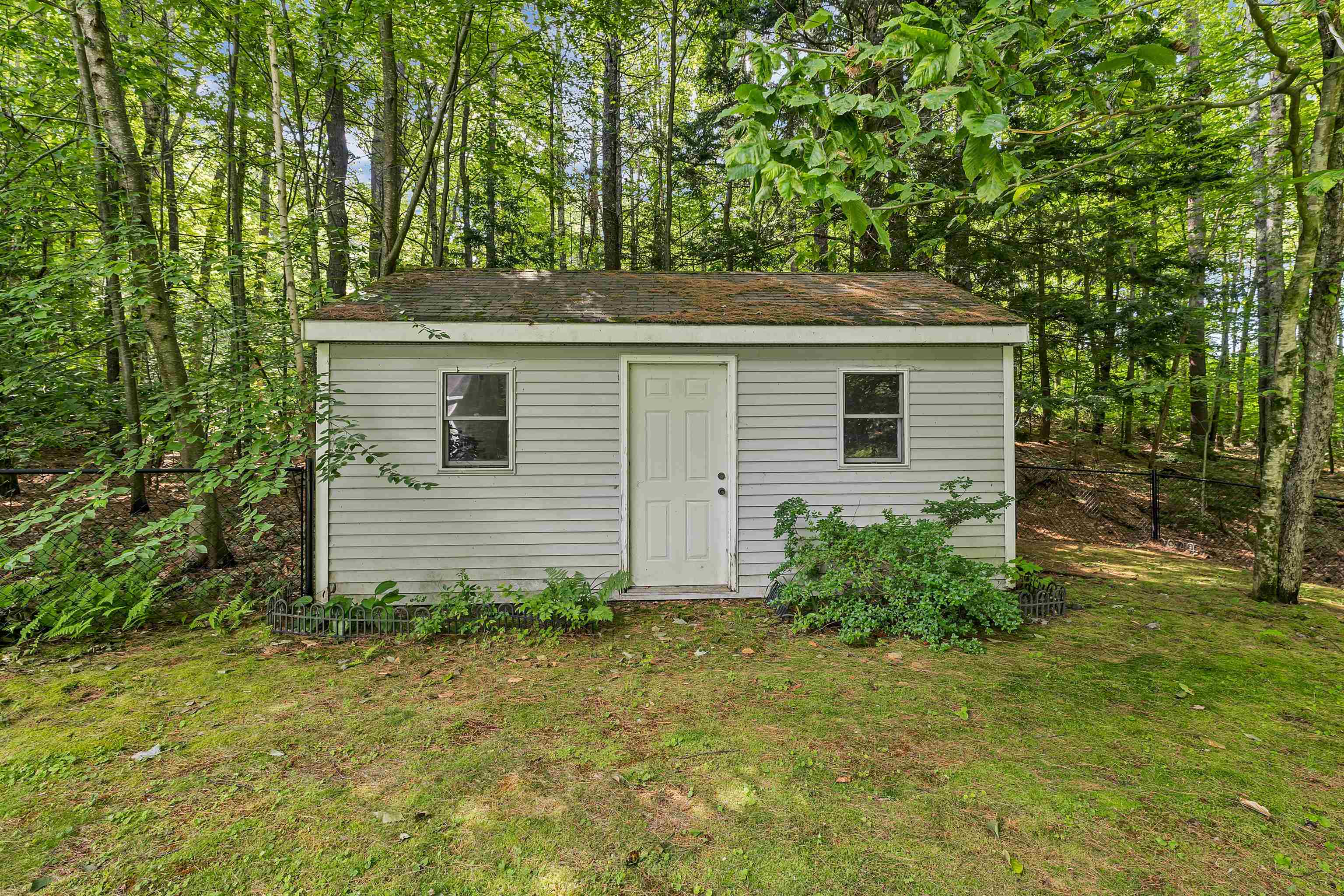 Pittsfield, New Hampshire 03263, United States, 3 Bedrooms Bedrooms, ,2 BathroomsBathrooms,Residential,Active,167189