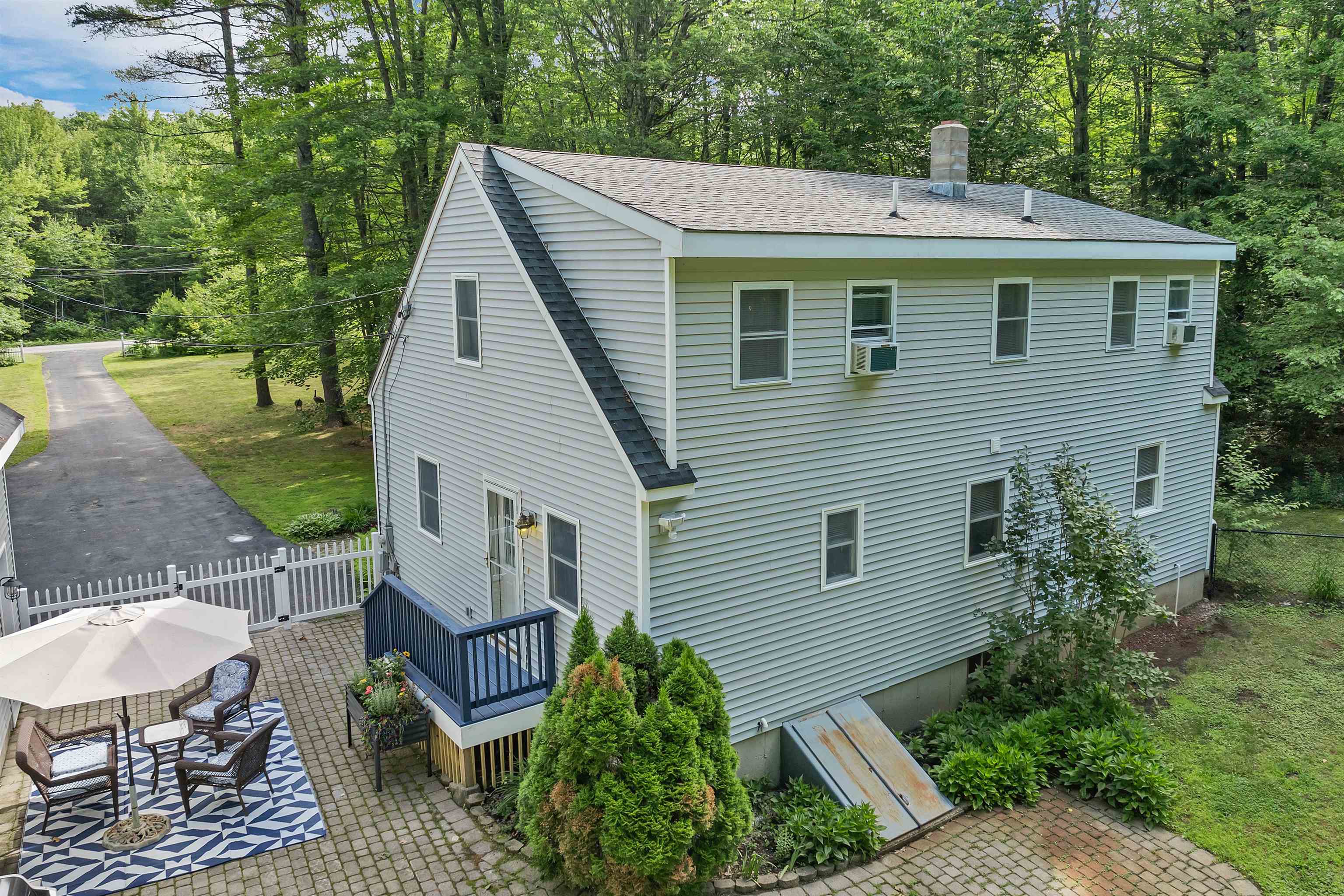 Pittsfield, New Hampshire 03263, United States, 3 Bedrooms Bedrooms, ,2 BathroomsBathrooms,Residential,Active,167189