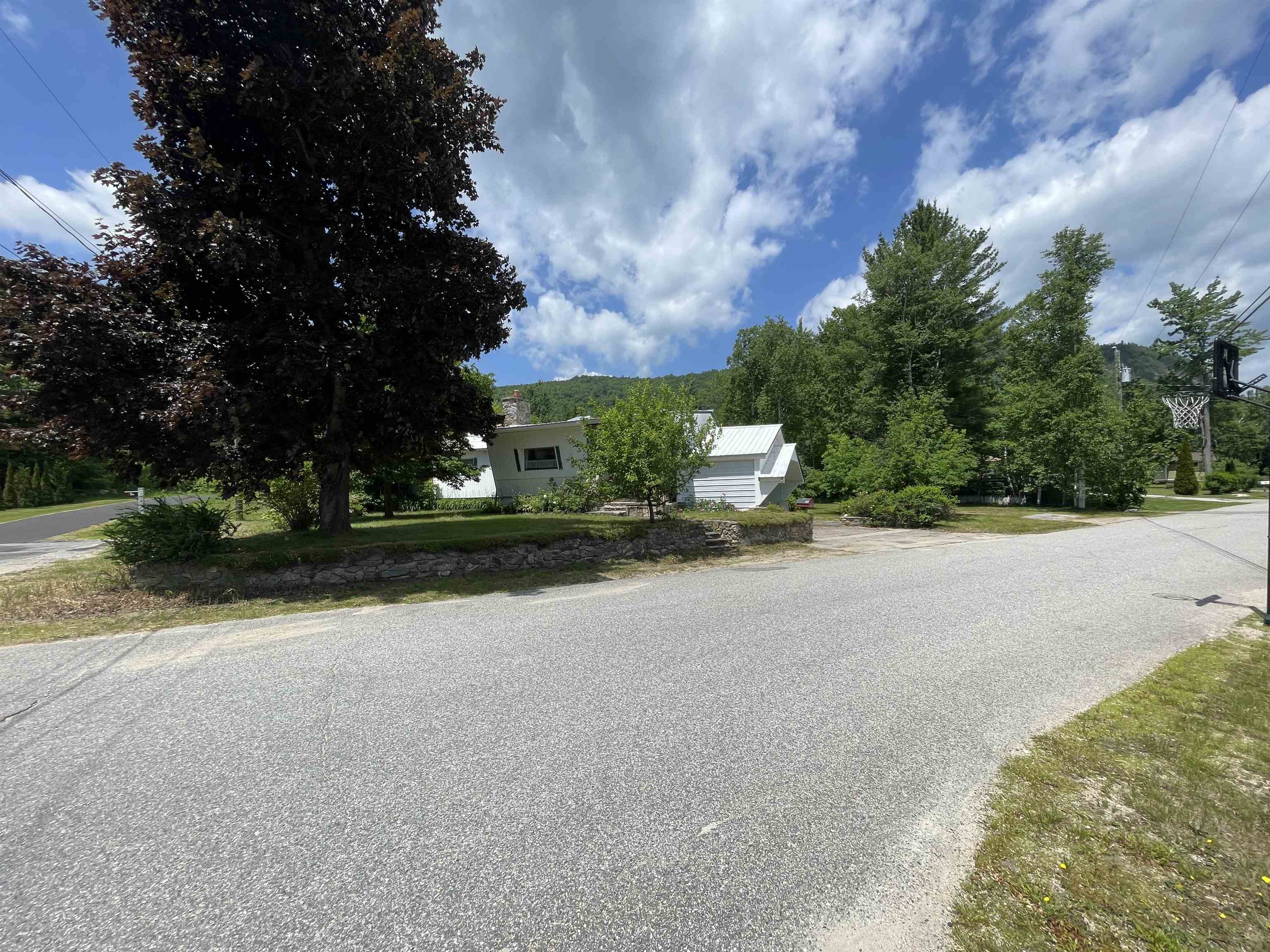 17 Charron Avenue