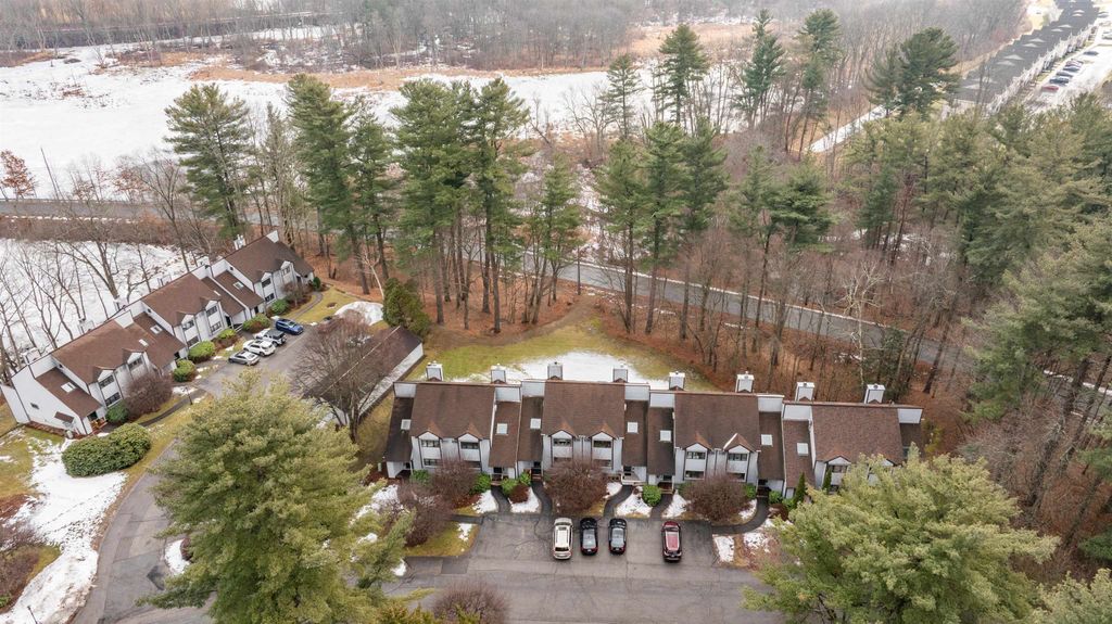 Photo of 11 Pondview Drive, Merrimack, NH 03054 (MLS # 5074183)