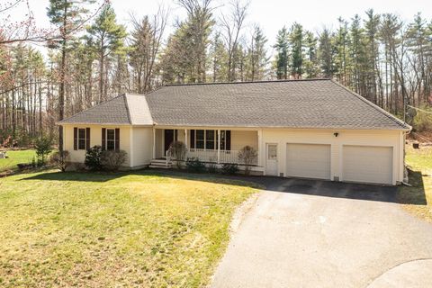 Photo of 227 Lowell Street, Rochester, NH 03867 (MLS # 5088654)
