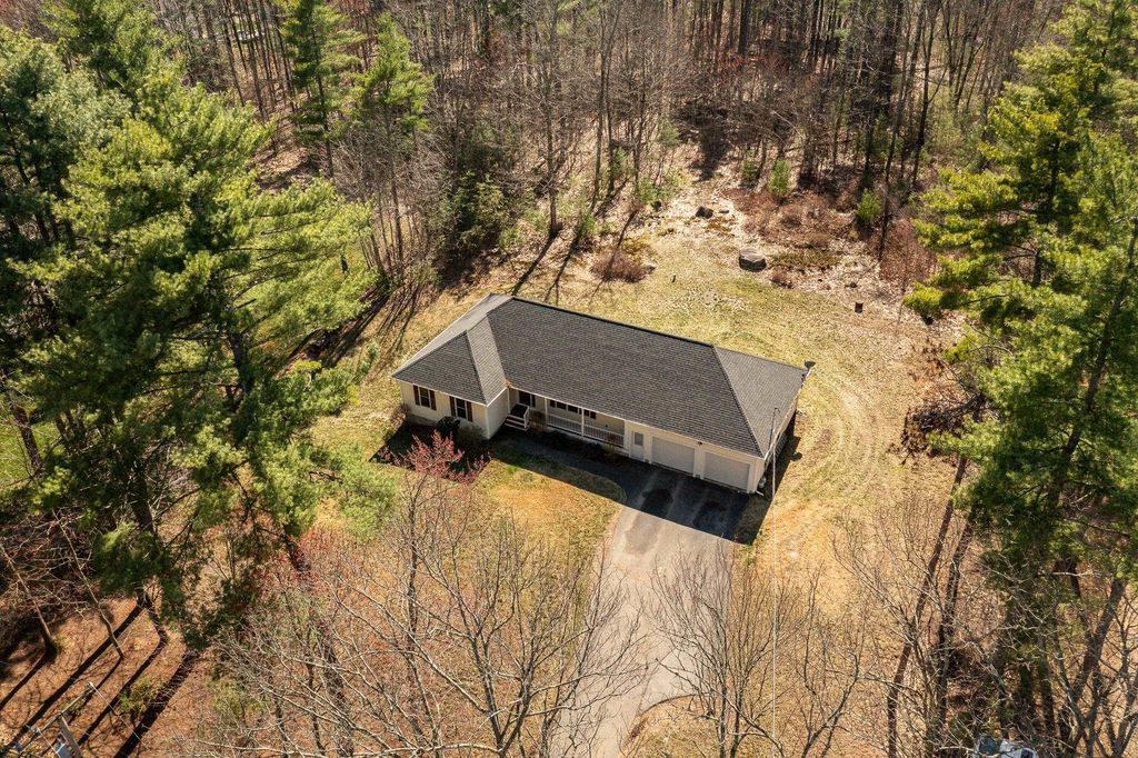 Photo of 227 Lowell Street, Rochester, NH 03867 (MLS # 5088654)