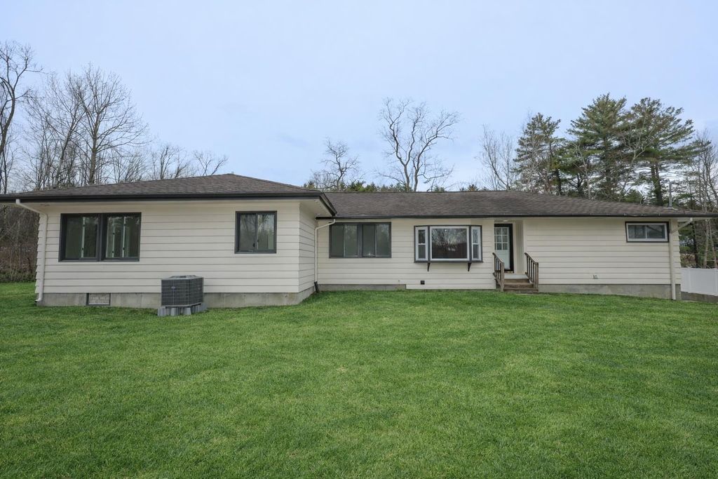 Photo of 32 Old Bedford Road, Bedford, NH 03110 (MLS # 5080677)