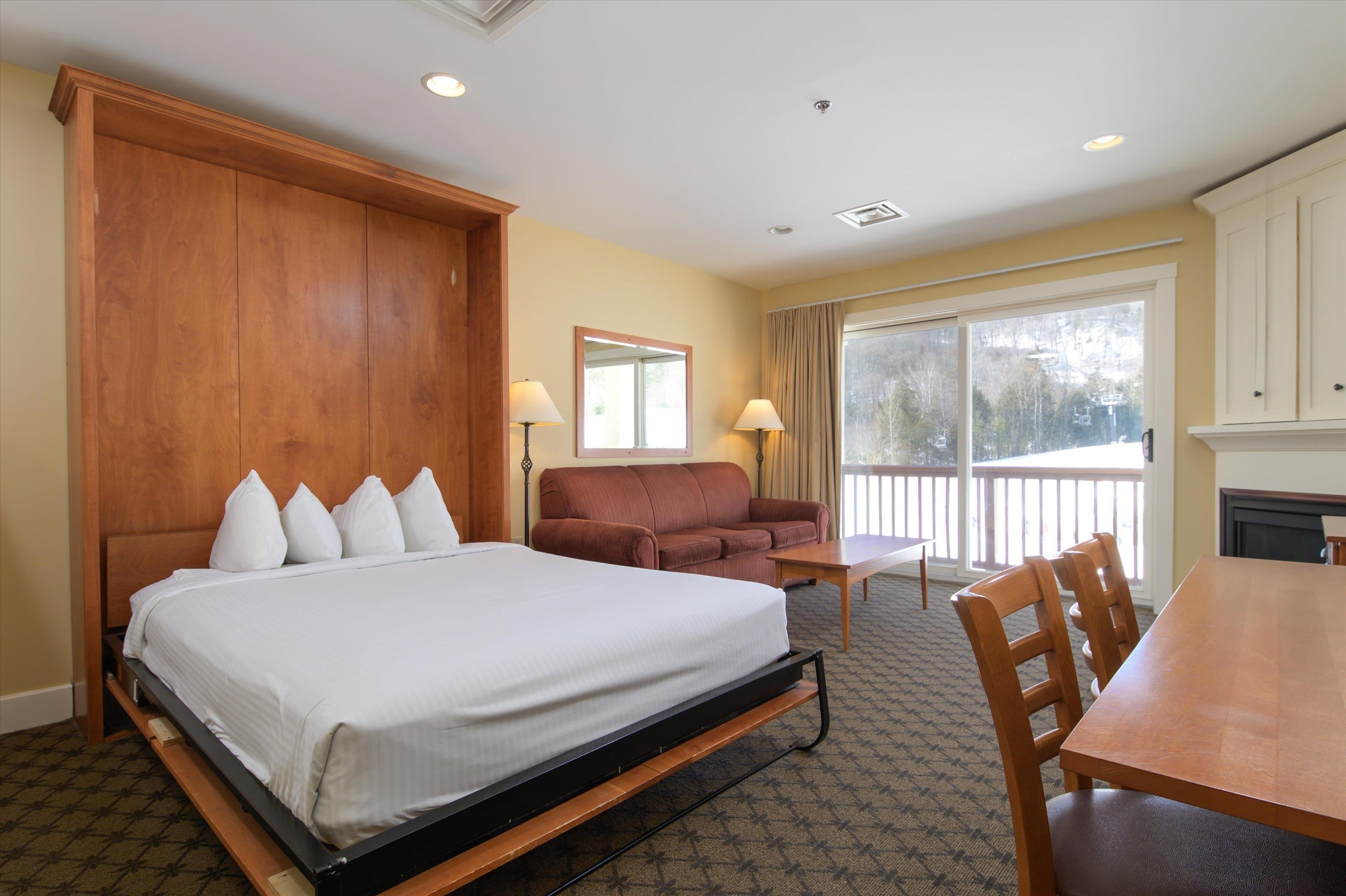 371/373 Qtr. I I I Jackson Gore Inn