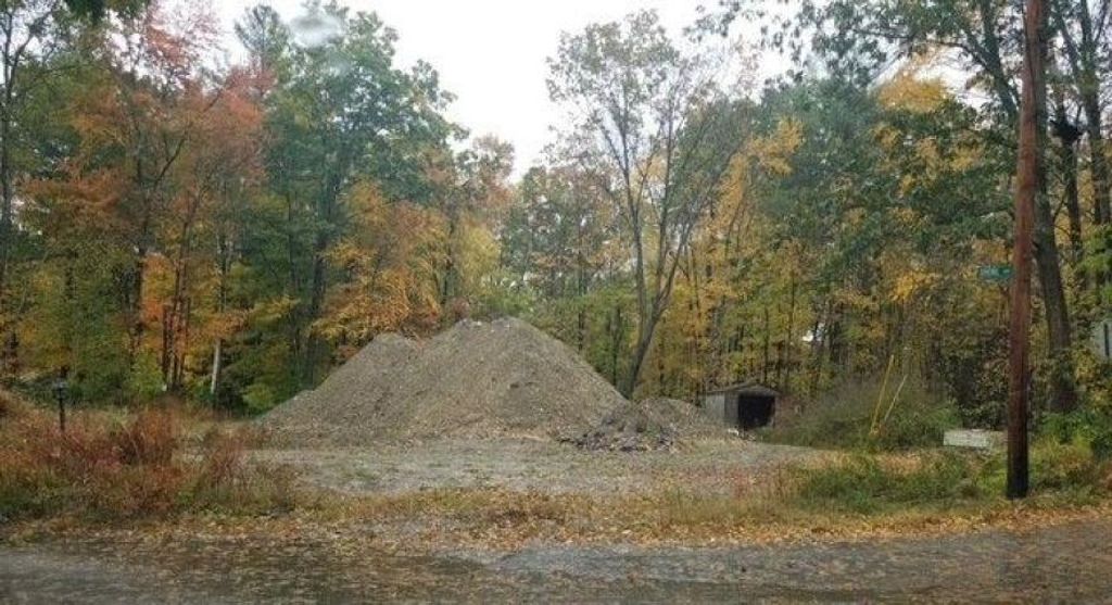 Photo of 2 Shore Drive, Goffstown, NH 03045 (MLS # 5055481)