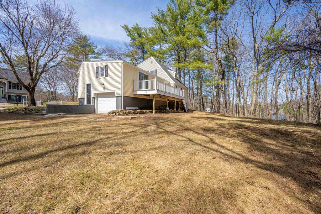 Photo of 3 Roux Avenue, Salem, NH 03079 (MLS # 5035679)