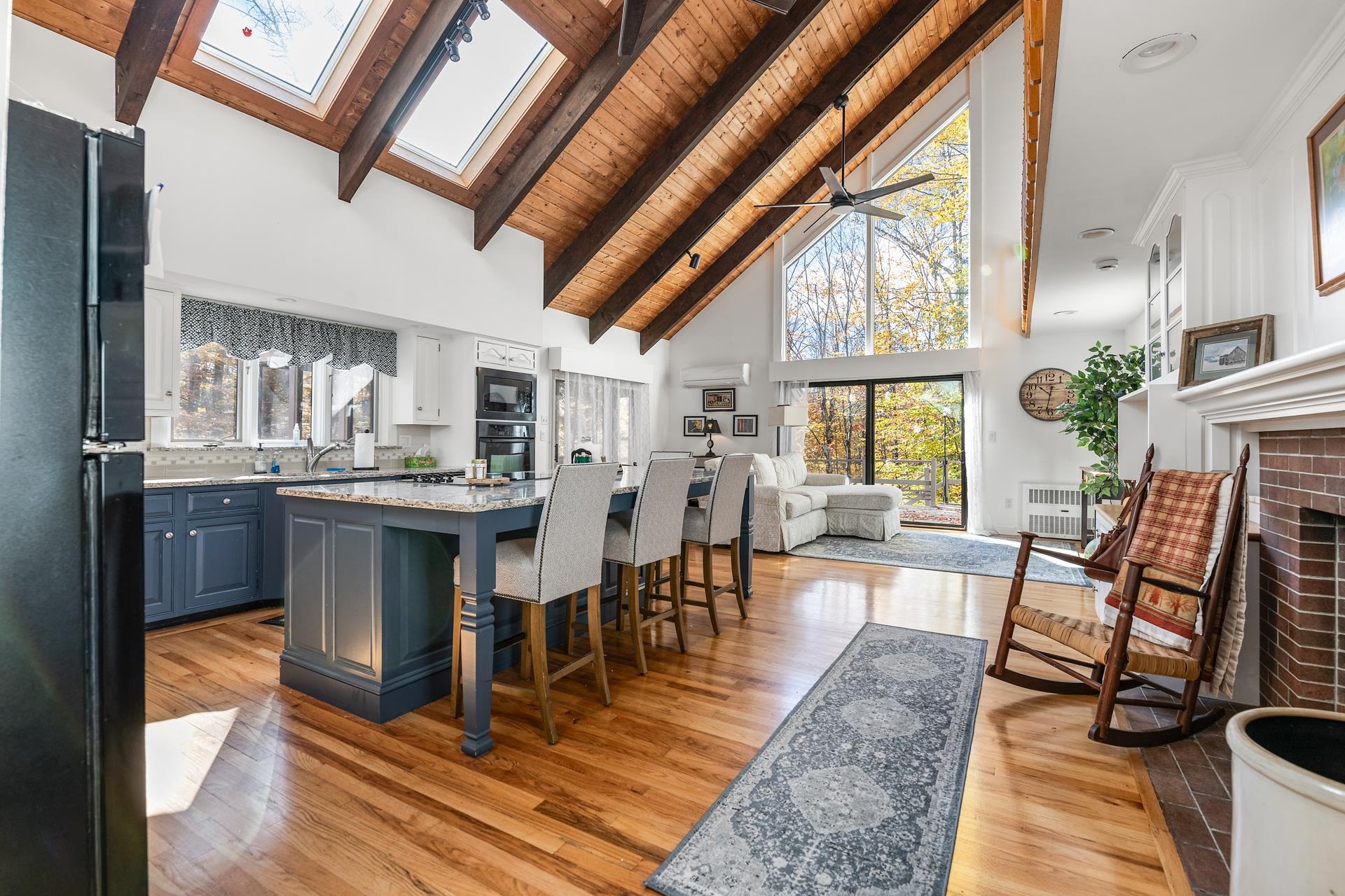 44 Hummingbird Hill