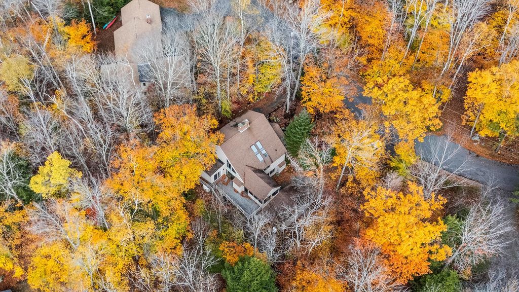 Photo of 44 Hummingbird Hill, Grantham, NH 03753 (MLS # 5066902)