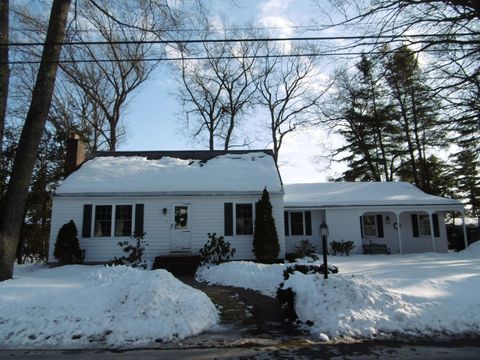 Photo of 7 Seabee Street, Bedford, NH 03110 (MLS # 5076770)