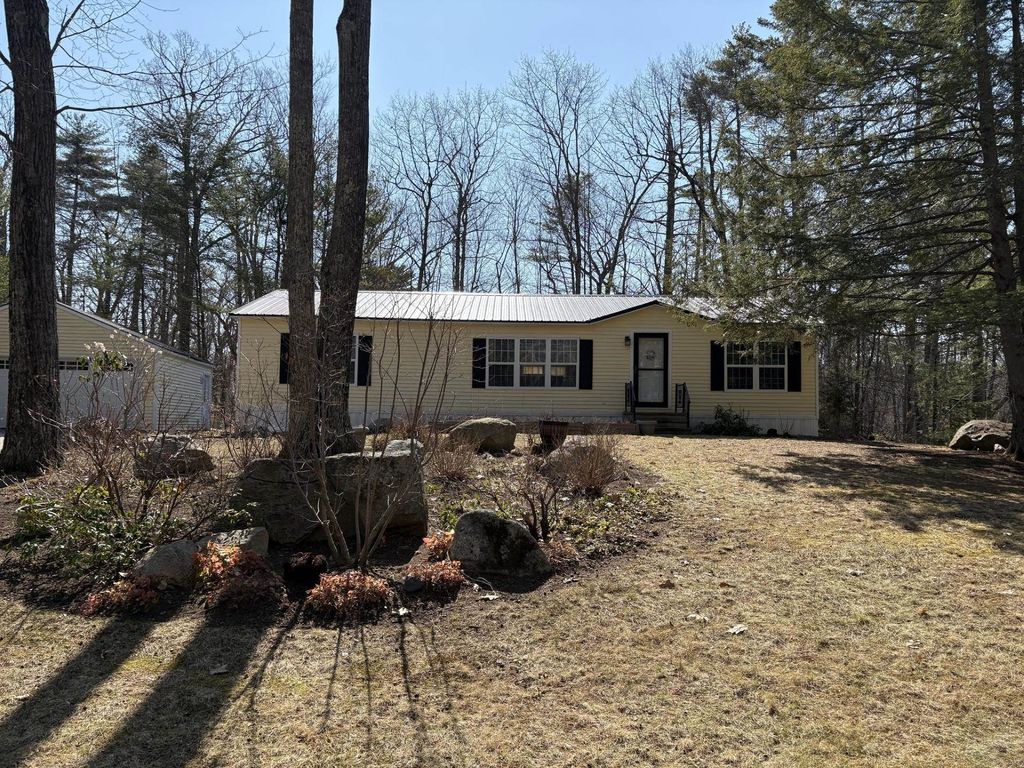 Photo of 17 Harvey Brook Road, Wolfeboro, NH 03894 (MLS # 5083896)