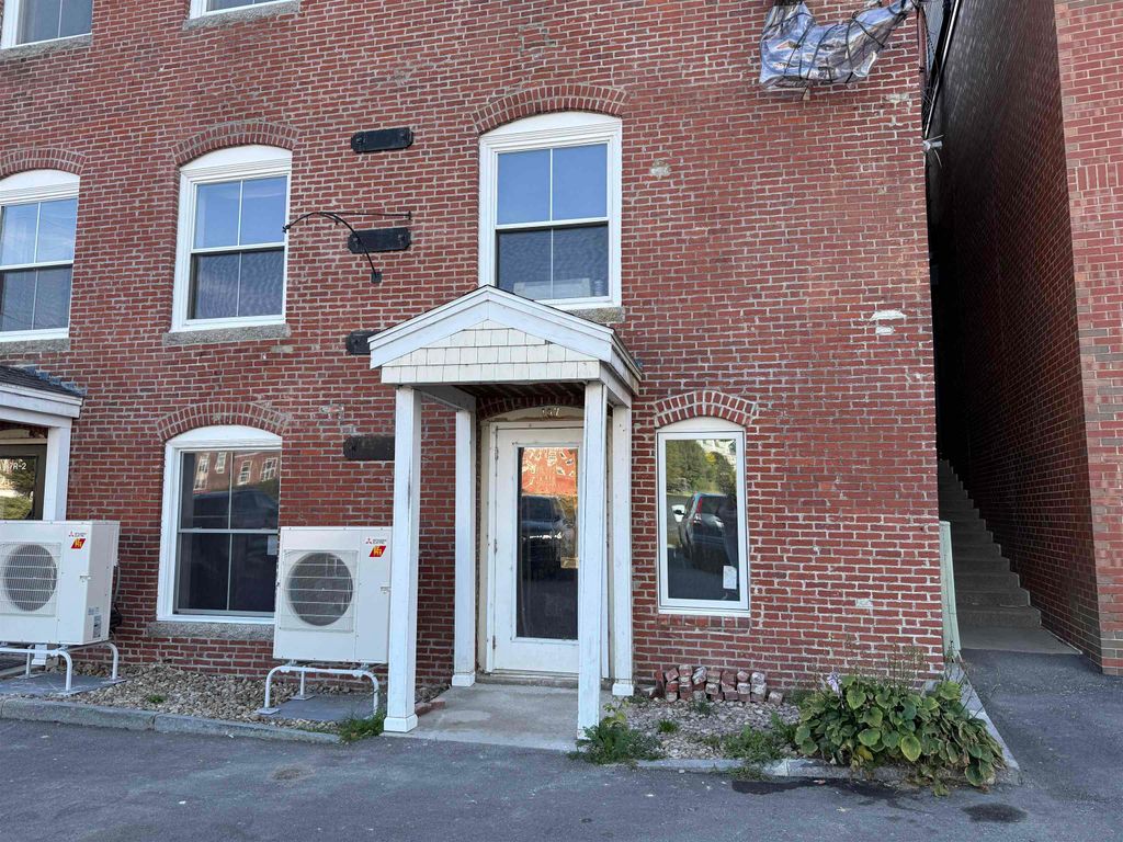 Photo of 137 Water Street #H, Exeter, NH 03833 (MLS # 5062770)