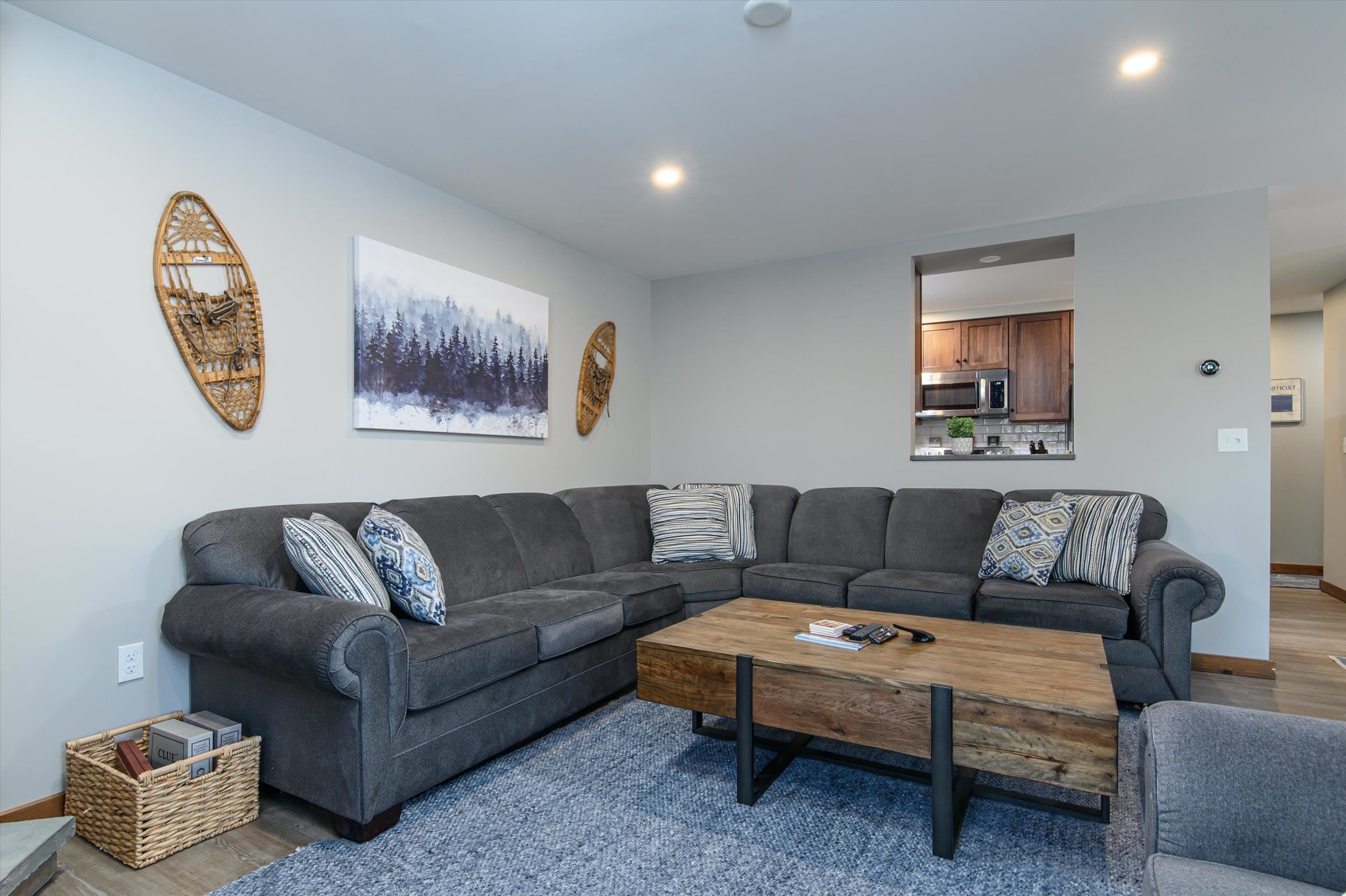 45 Kettlebrook Road J6