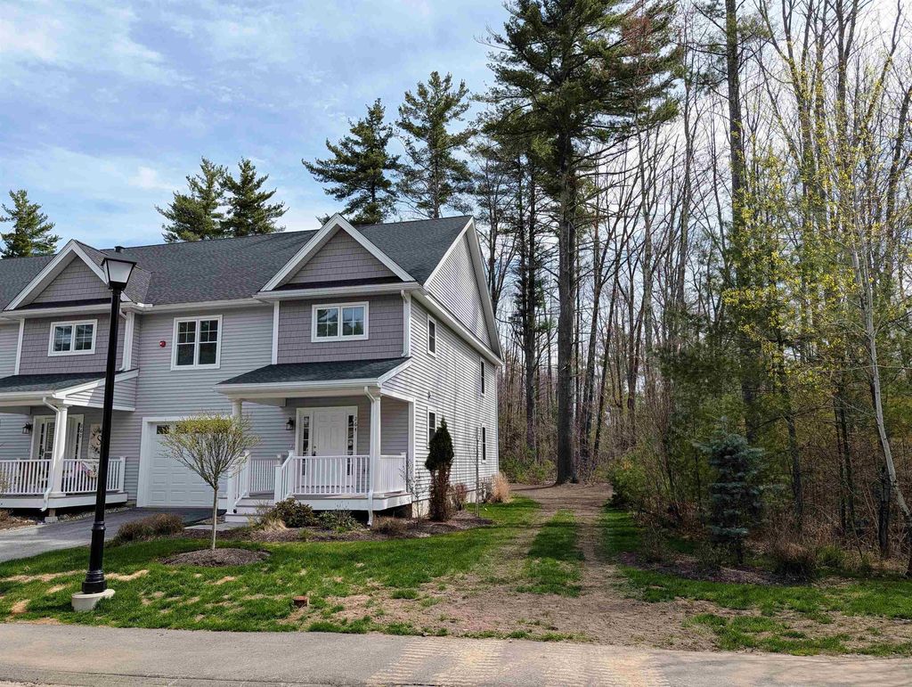 Photo of 264 Woodview Way, Manchester, NH 03102 (MLS # 5076192)