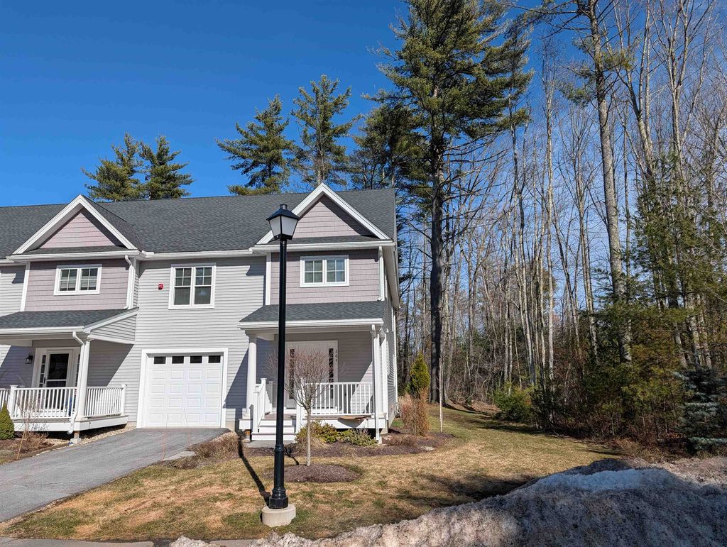 Photo of 264 Woodview Way, Manchester, NH 03102 (MLS # 5076192)