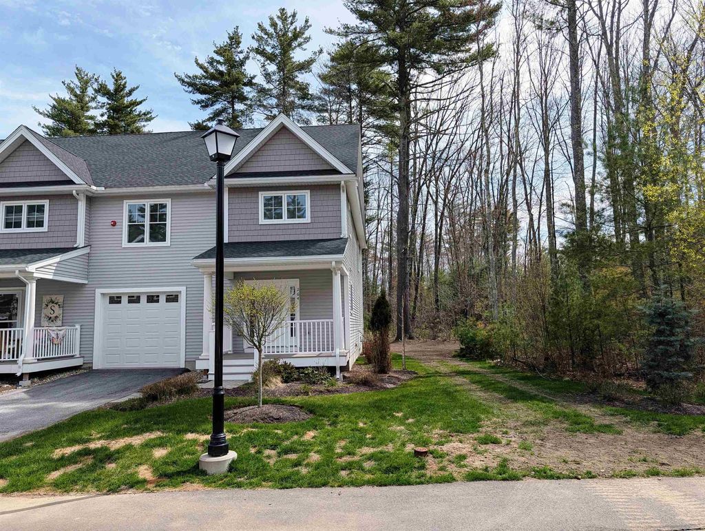 Photo of 264 Woodview Way, Manchester, NH 03102 (MLS # 5076192)
