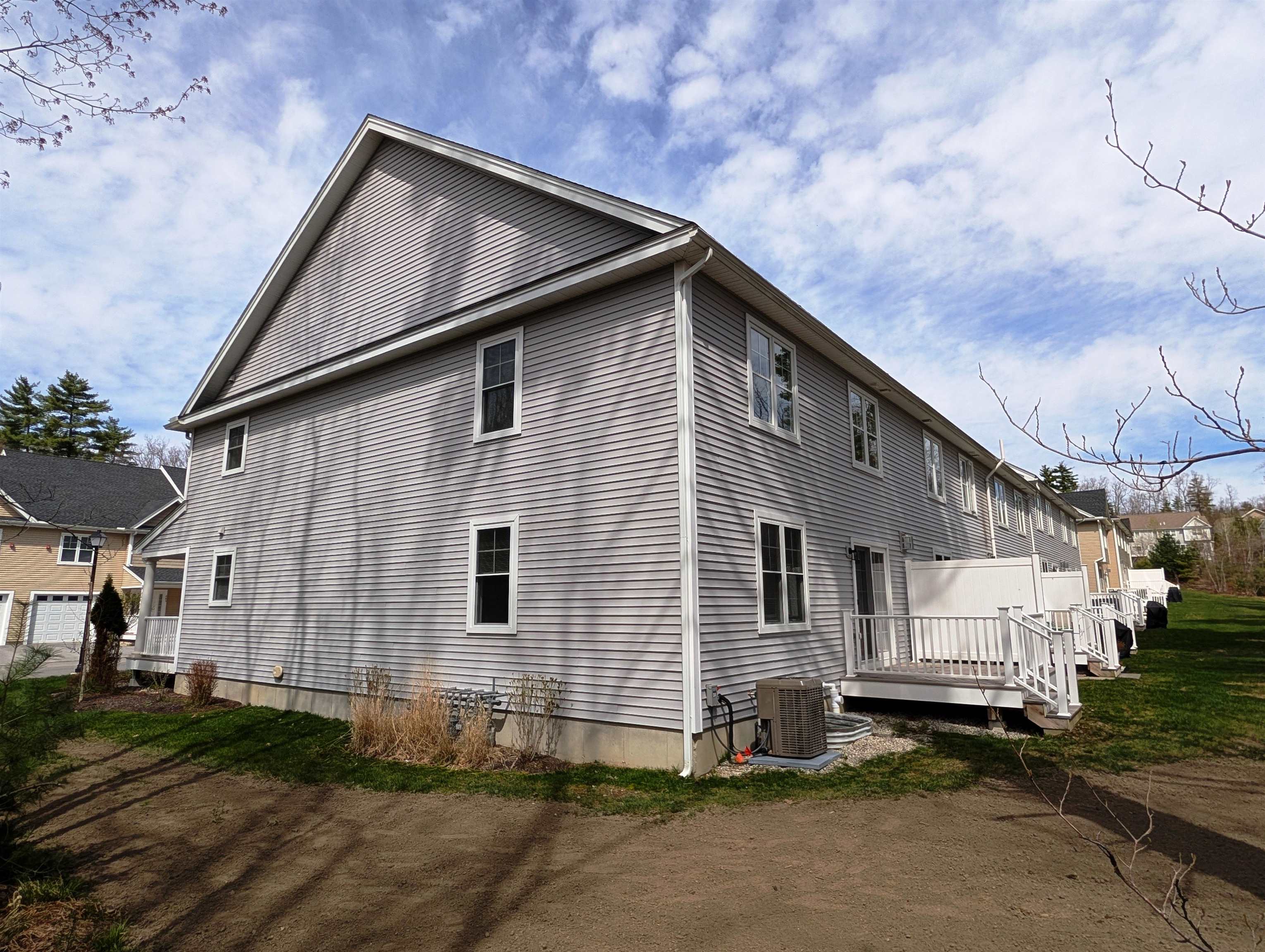 264 Woodview Way