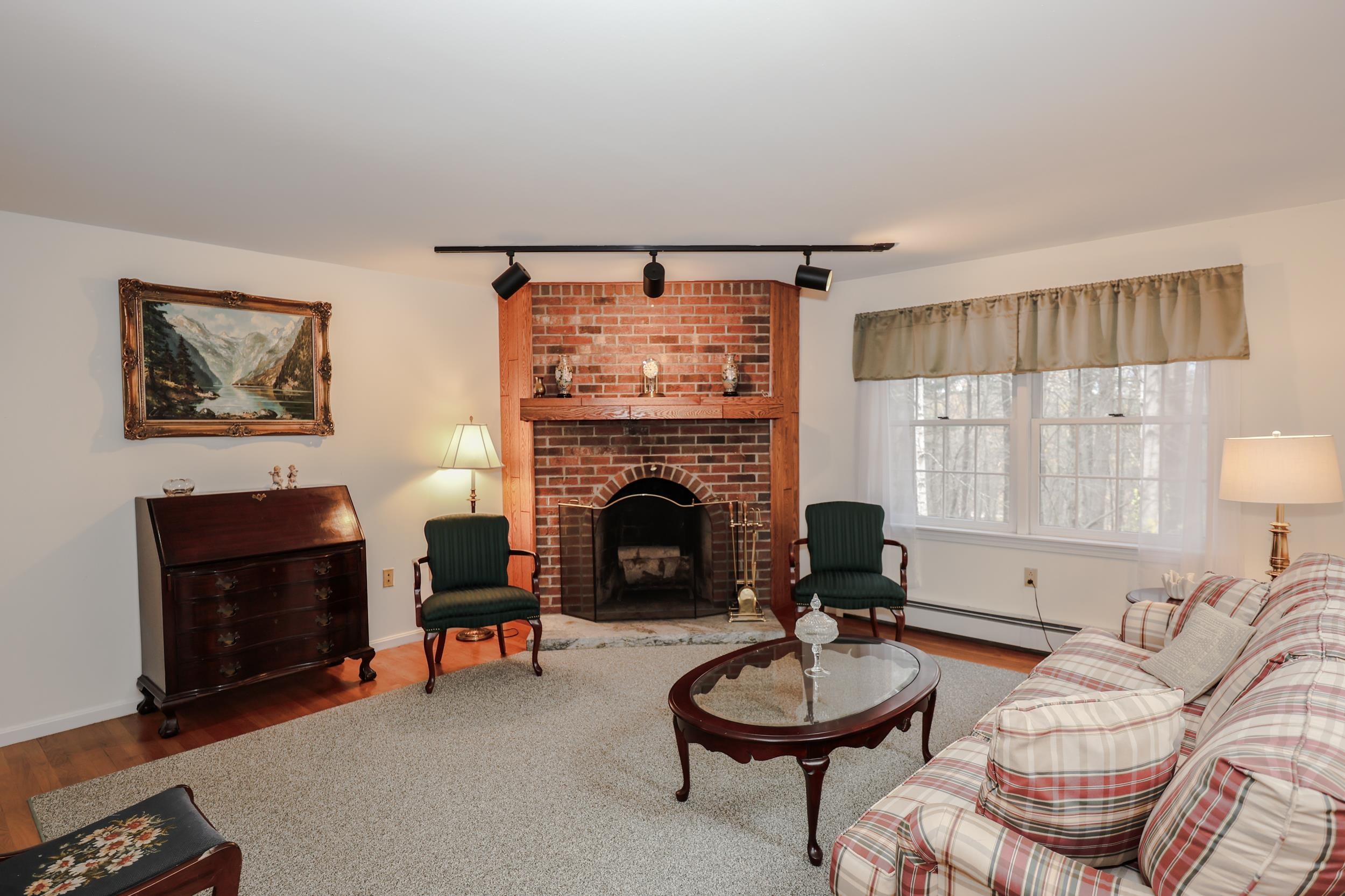 2 Wedgewood Circle 14