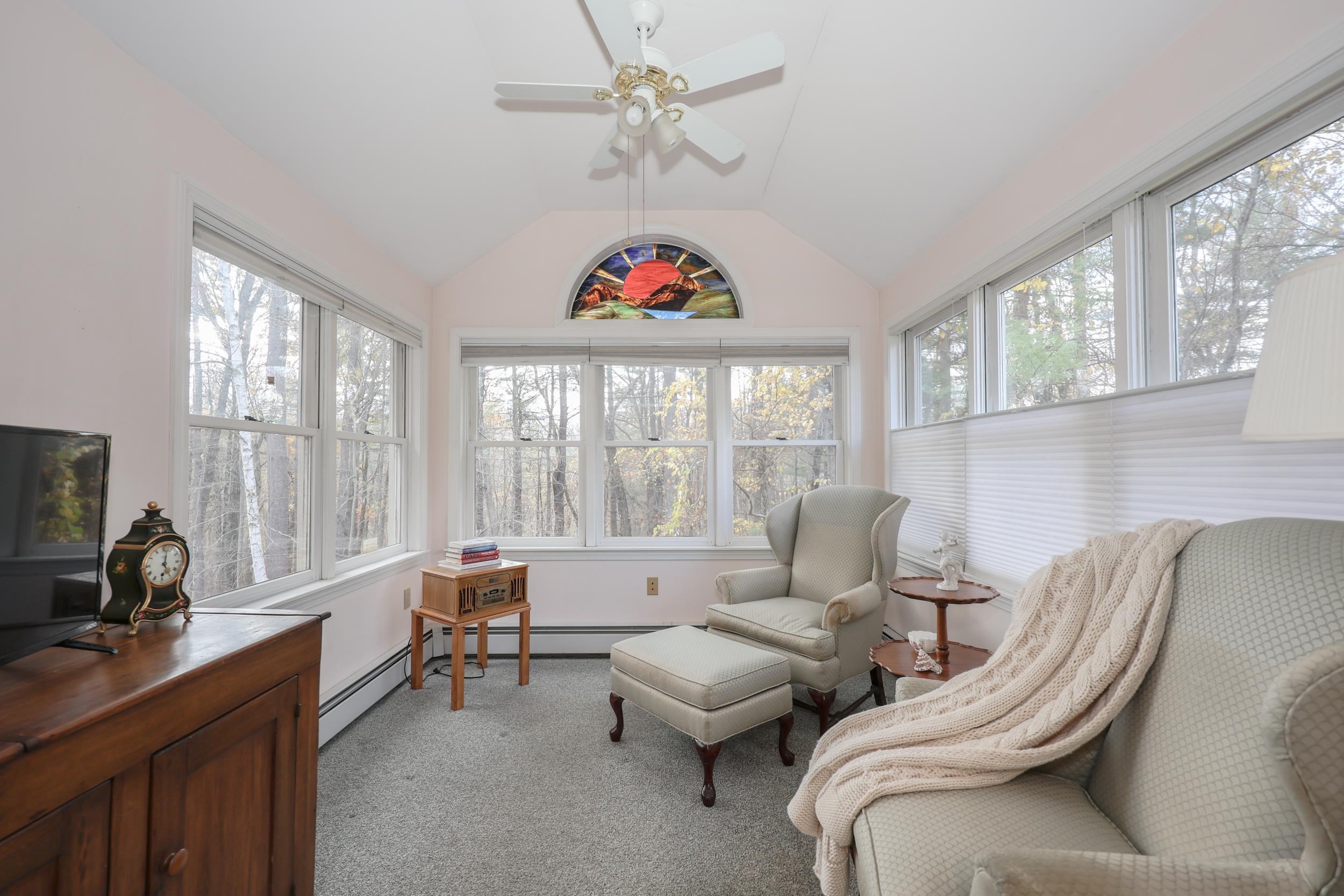 2 Wedgewood Circle 14