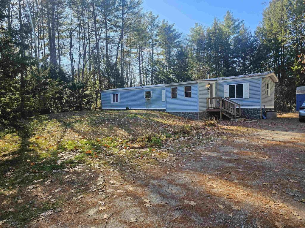 Photo of 28 Merrill Road, Hillsborough, NH 03244 (MLS # 5069802)