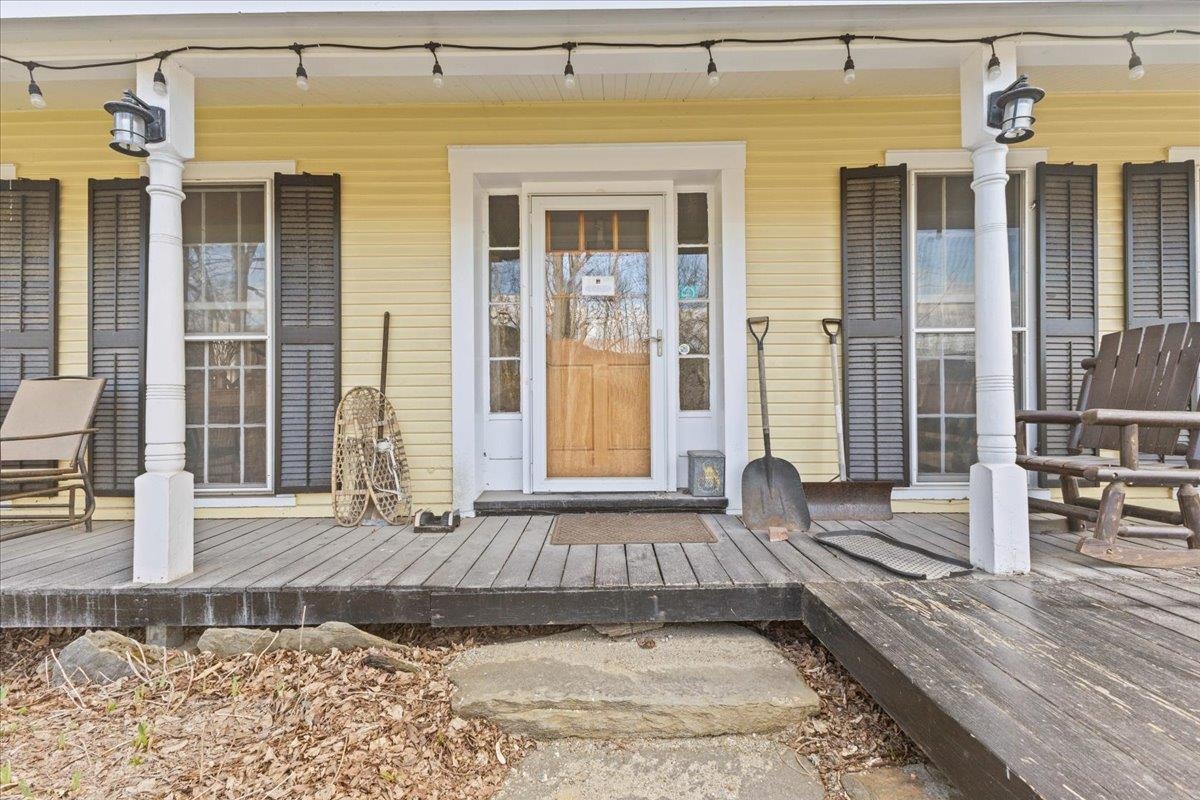 1460 Main Street