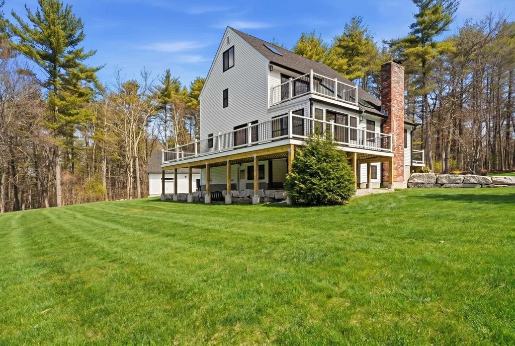 Photo of 13 Sunridge Road, Windham, NH 03087 (MLS # 5083982)