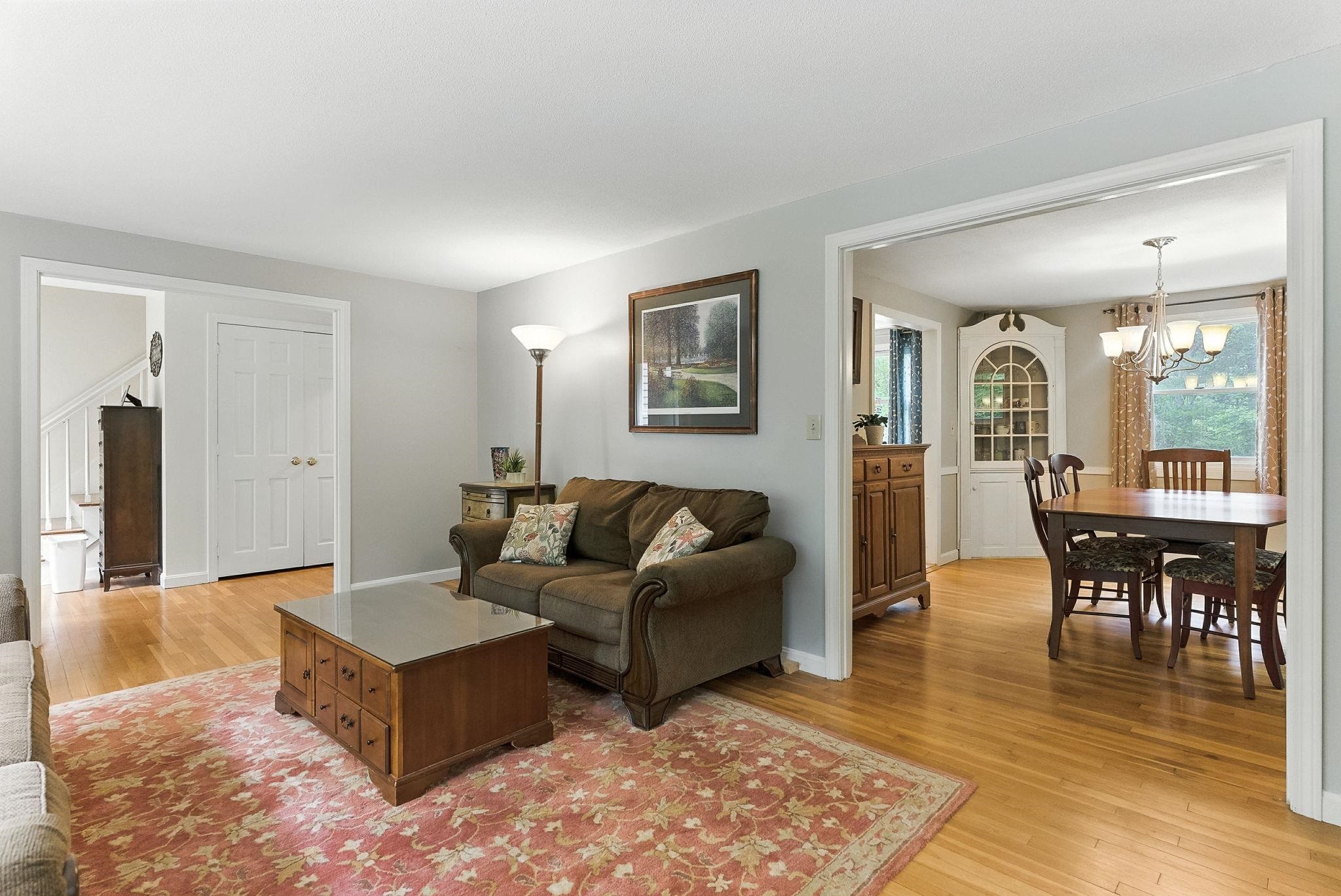 27 Pinecrest Lane