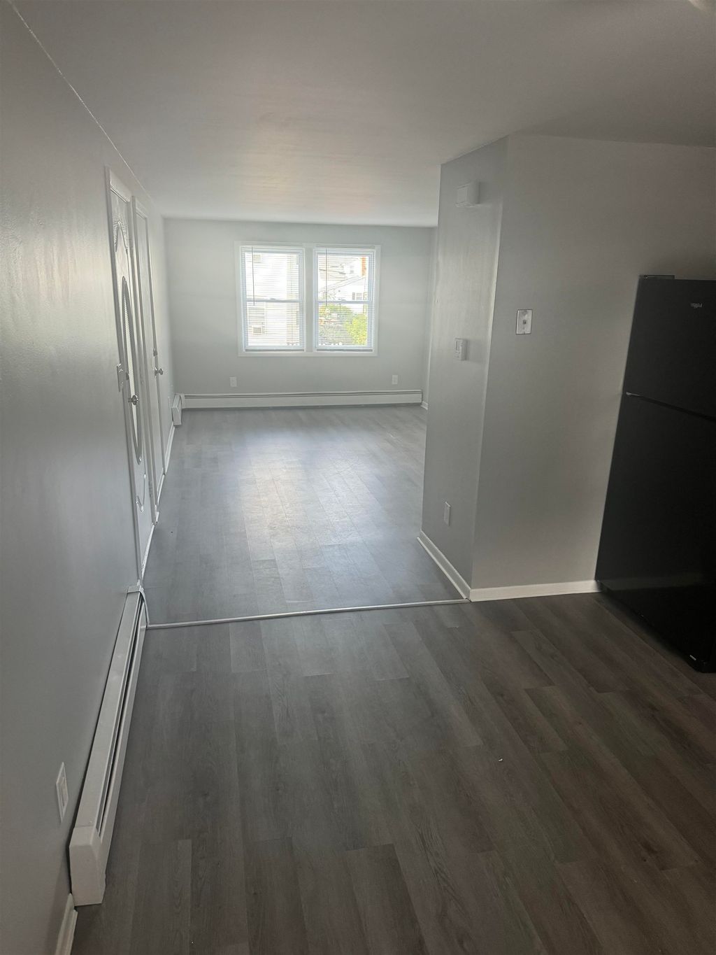 Photo of 265 Grove Street #3rd Floor, Manchester, NH 03103 (MLS # 5070508)