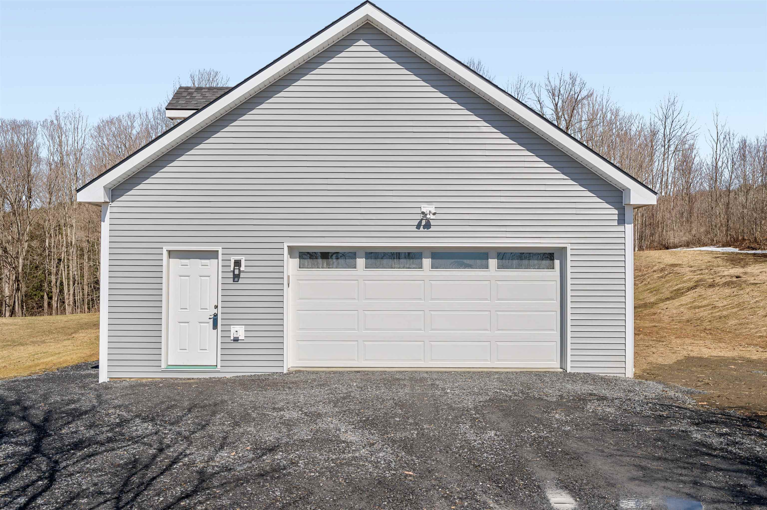 3 Countryside Drive