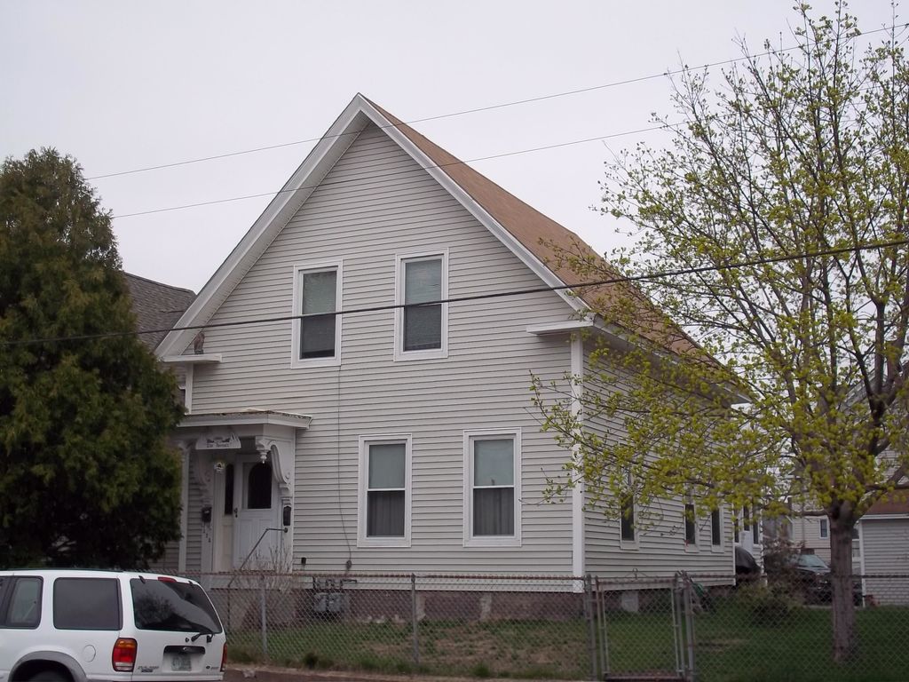 Photo of 272 Lake Avenue, Manchester, NH 03103 (MLS # 5065591)