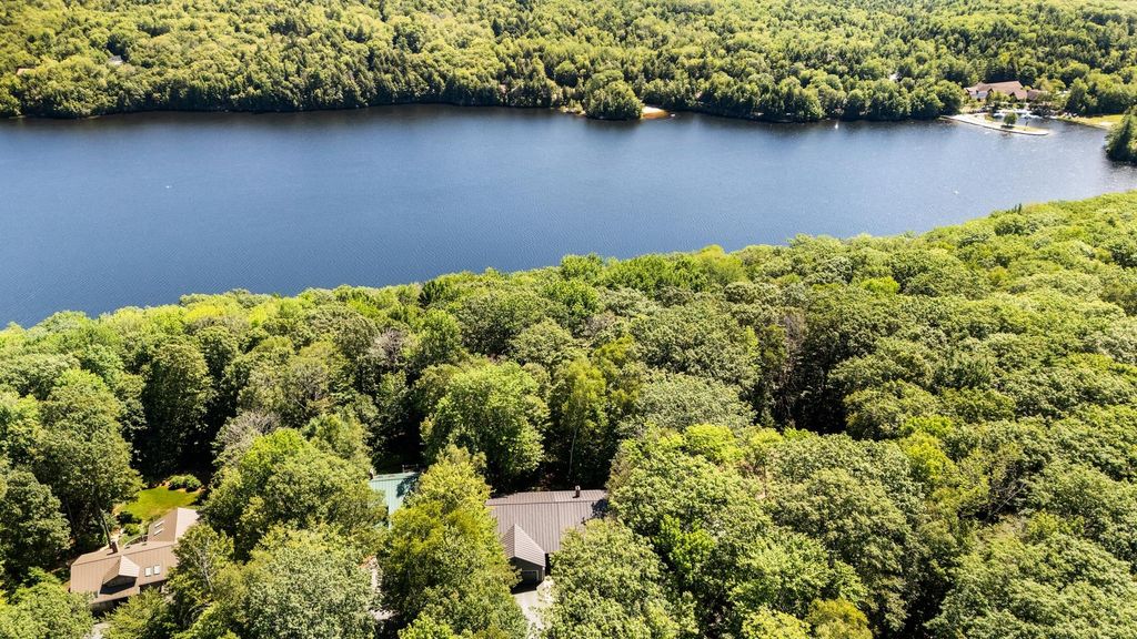 Photo of 8 Sandy Brae, Grantham, NH 03753 (MLS # 5053556)