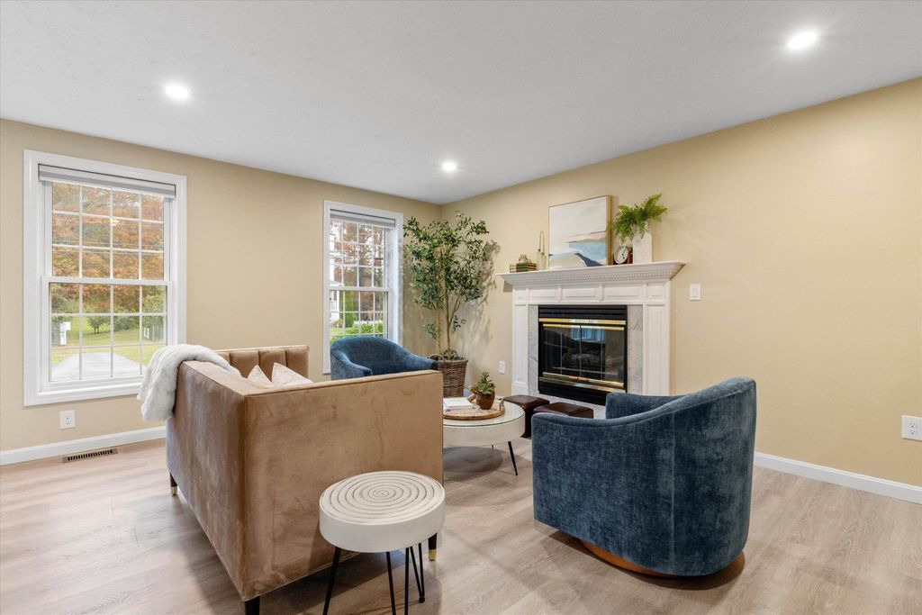 Photo of 193 Morning Glory Drive, Manchester, NH 03109 (MLS # 5068586)