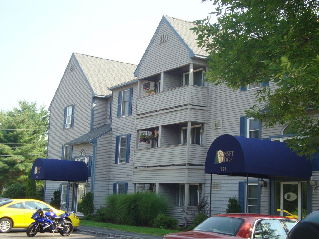 Photo of 131 Eastern Avenue #301, Manchester, NH 03104 (MLS # 5088619)