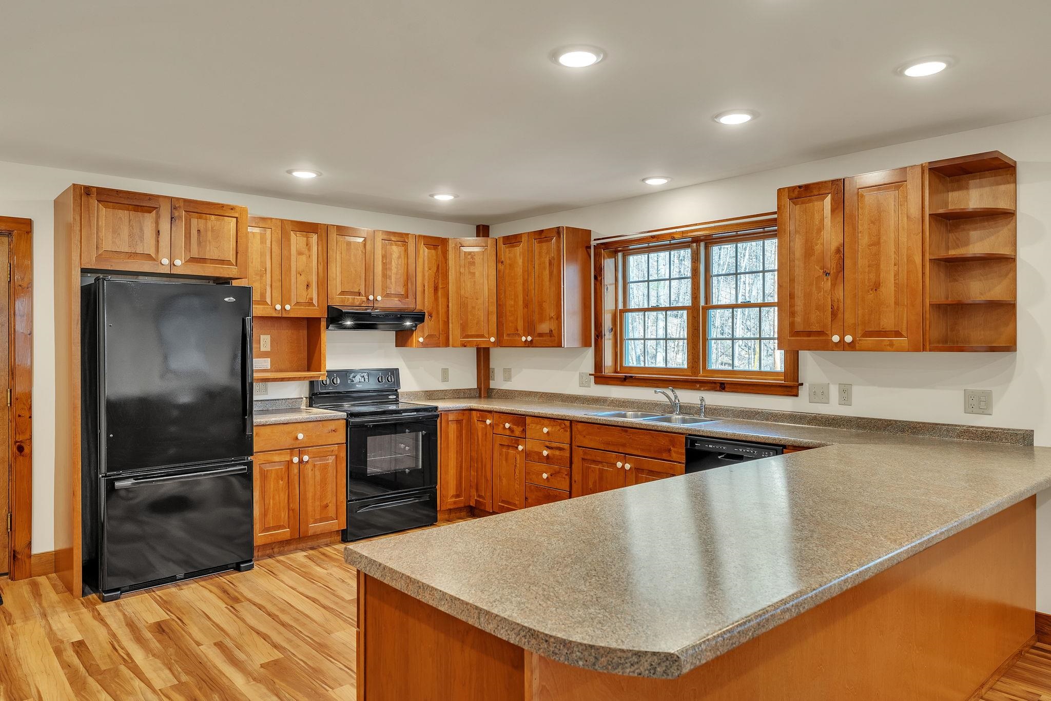 123 River Road